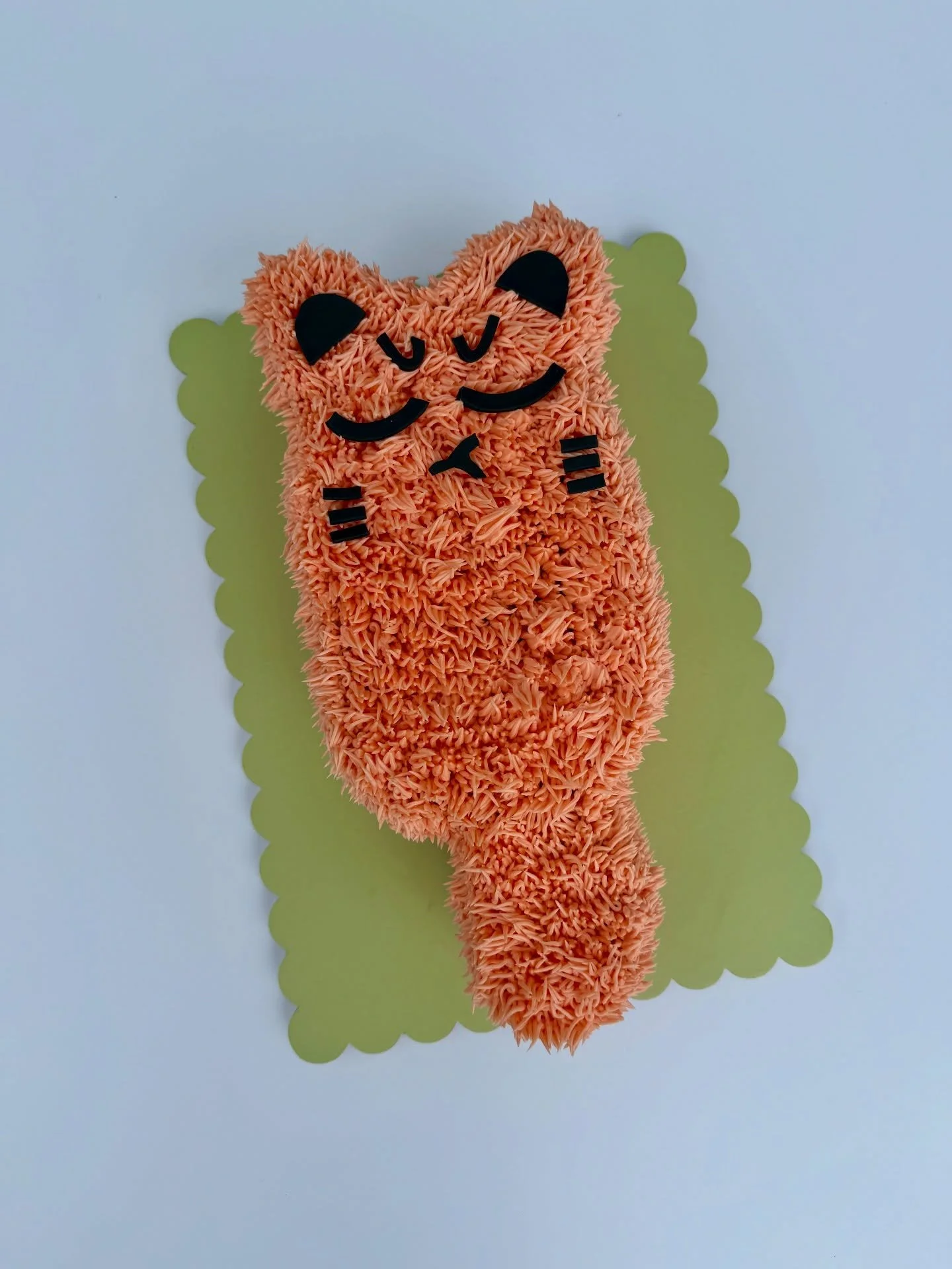 Birthday boy&rsquo;s favourite toy turned into a stinking cute first birthday cake 🤣😍

Swipe to see fave toy, think I nailed it 💪🏼

#glutenfree #glutenfreecake #vegancake #glutenfreevegancake #catcake #1stbirthdaycake #geelongglutenfree #glutenfr