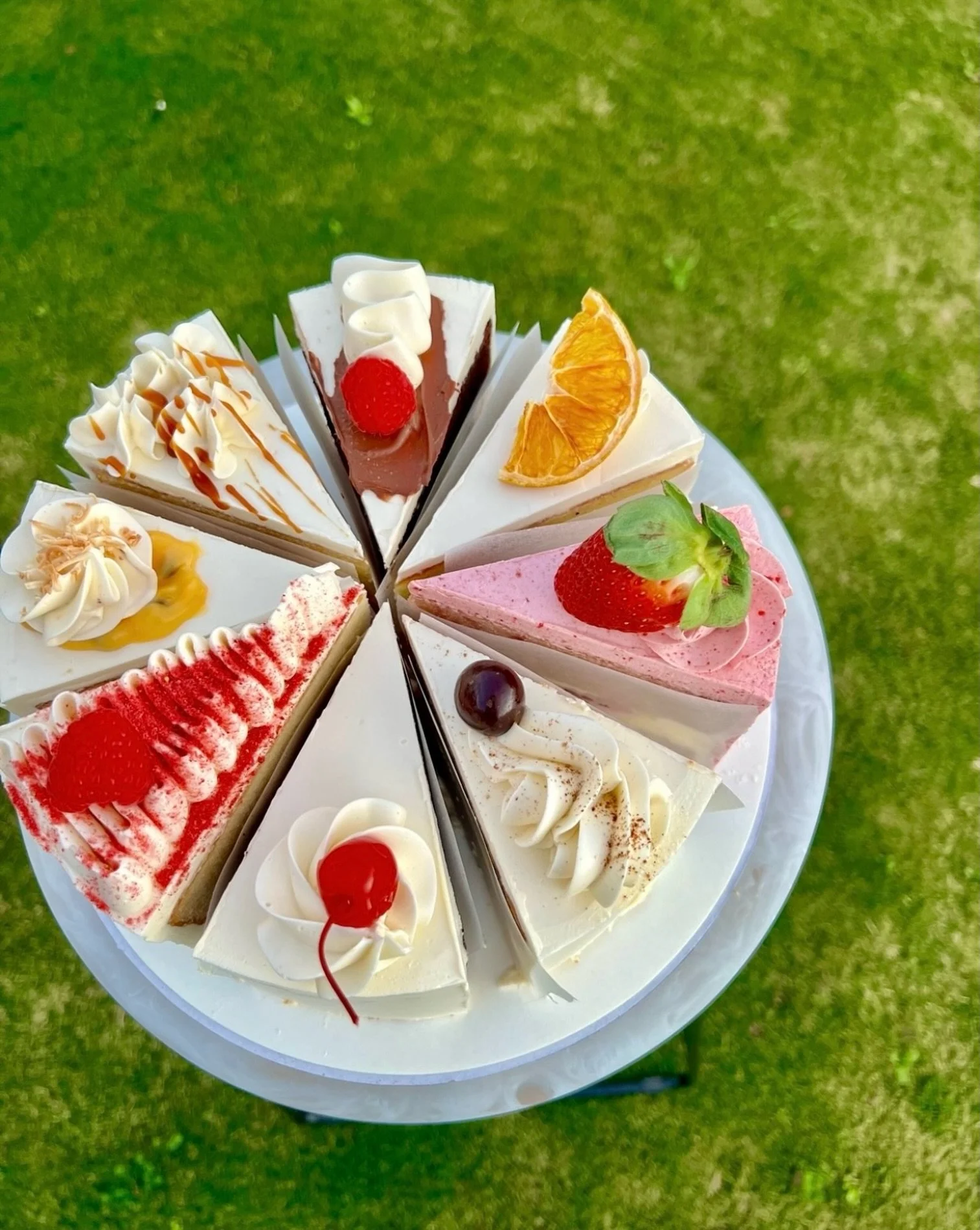 🎉🎉 Giveaway time 🎉🎉

It&rsquo;s my twice yearly tasting box date this weekend and I have a box available to give away to 1 lucky winner!

Whether you have an occasion this weekend or just really want to eat some delicious gluten free cake, this i