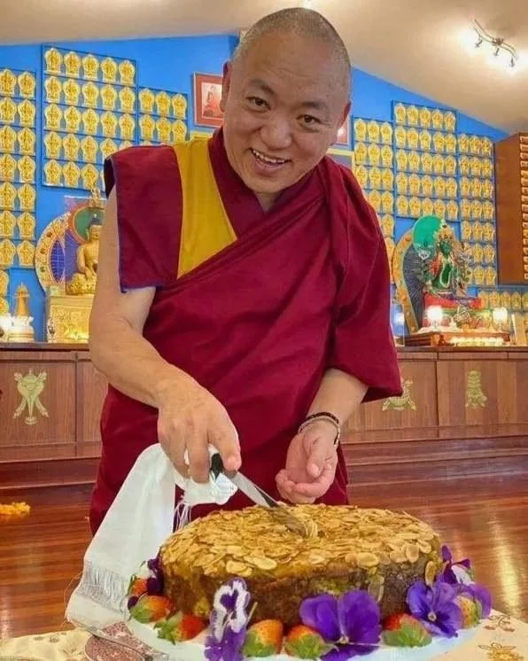 πΌ Warm Invitation πΌ
Join us in celebrating the birthday of our most beloved resident teacher, Geshe Phuntsok Tsultrim ππ
β¨When: 12:00pm, Wednesday 1 October
β¨Where: The Big Love Café — Lunch will be offered to all who would like to