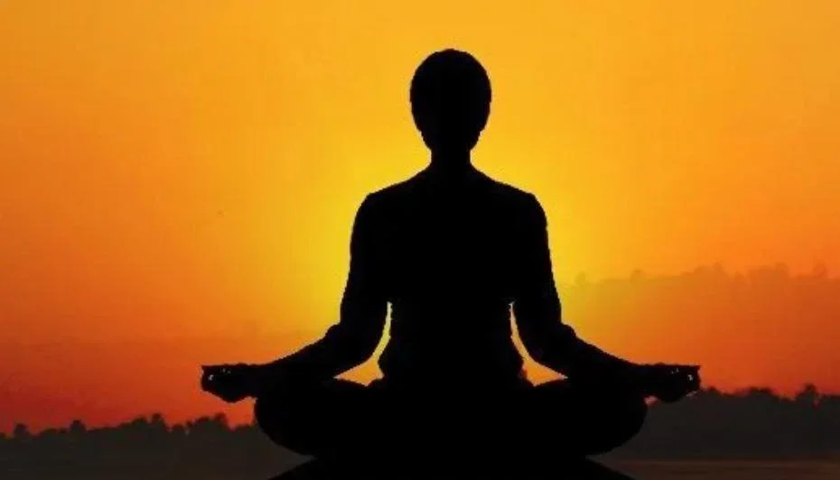 🌼 You are warmly invited to join our Annual Summer Retreat, Entry into Vipassana &ndash; Coming Face-to-Face with Reality, led by Ben Isbel 🌼

✨ Two accommodation options have opened. There is one single room and one twin room available for those w