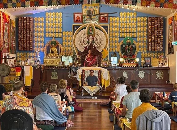 ✨ Awareness that directly sees the true nature of our experience is the essence of Vipassana.

In the midst of our busy lives, having the opportunity to attend a 10-day retreat like this one &mdash; guided by Ben Isbel at Chenrezig Institute &mdash; 