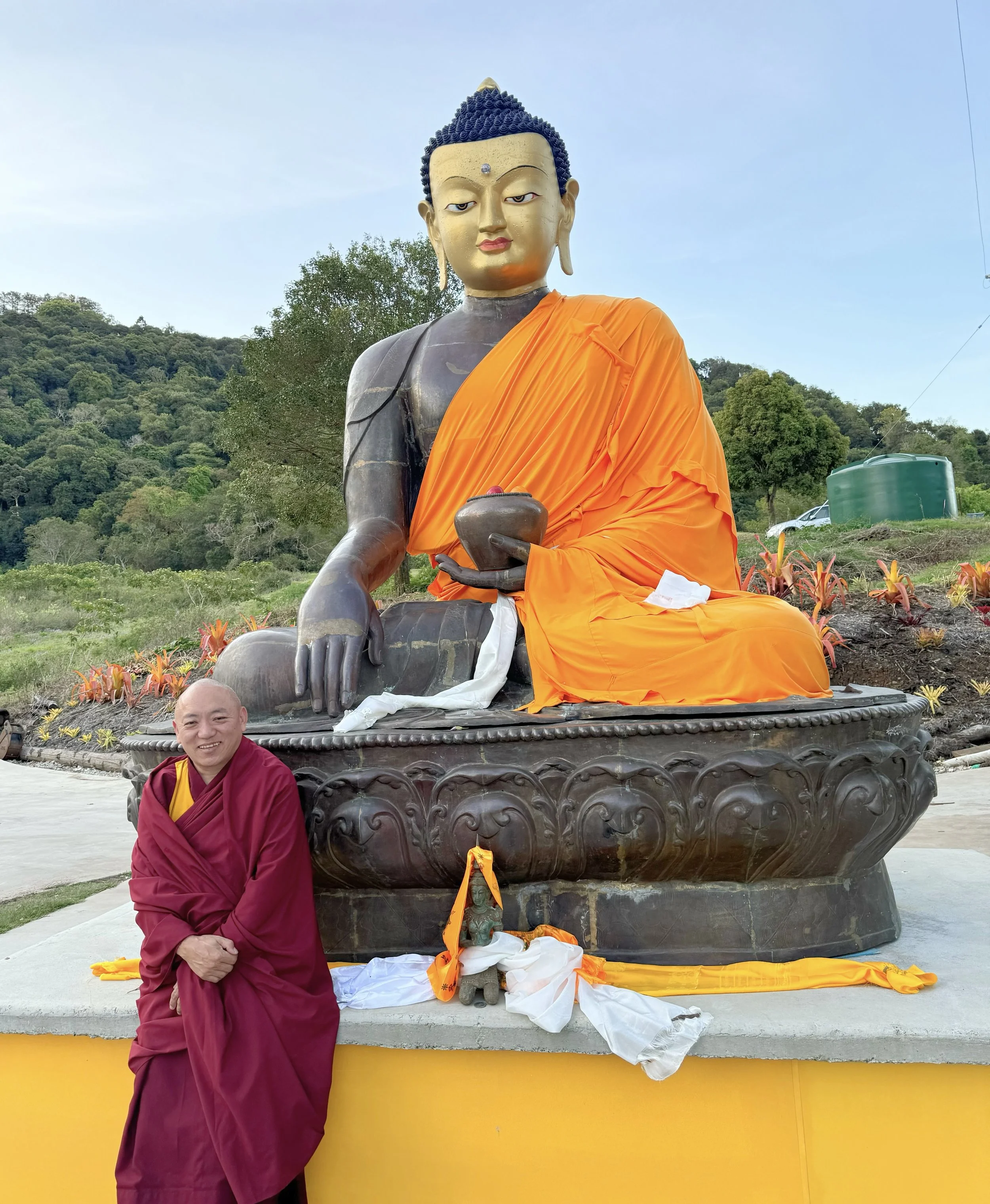 Geshe Tsultrim with the Big Buddha