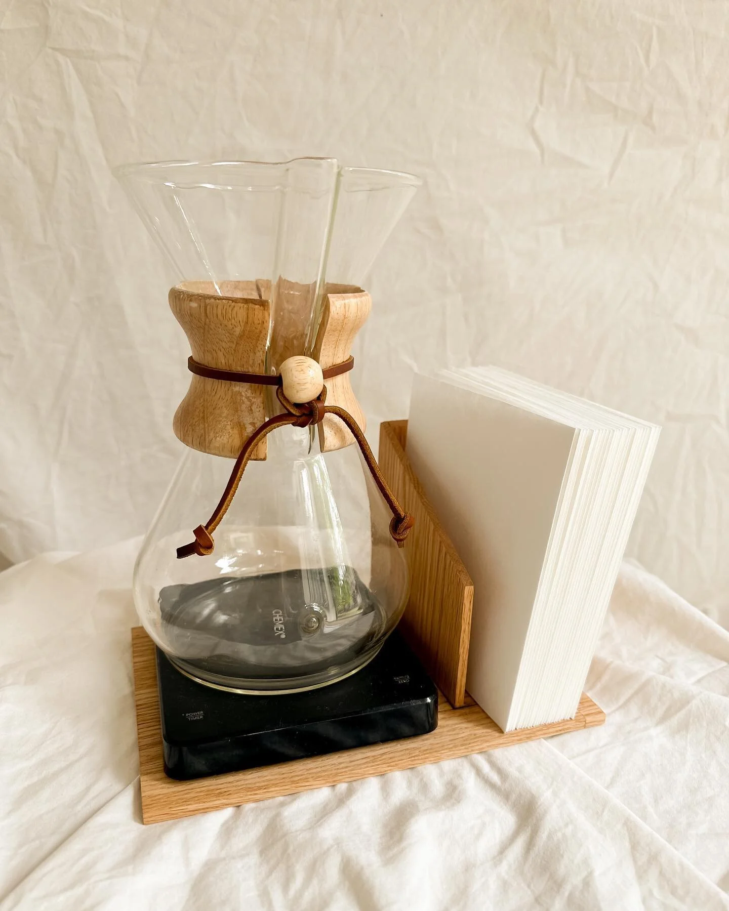 Who else can&rsquo;t live without coffee?! The Tabor coffee stand is the perfect blend of beauty and function. Step up your morning coffee routine with this cute addition to place your scale, filters and preferred method of coffee, all in one place!
