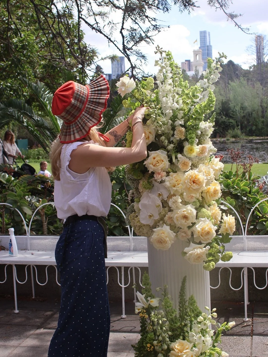 The Botanic Gardens were really showing off for us over the weekend for Alice &amp; Lachie&rsquo;s wedding 🌿✨

We had the pleasure of creating this beautiful ceremony backdrop at The Terrace Melbourne, with lush garden style florals spilling from ou