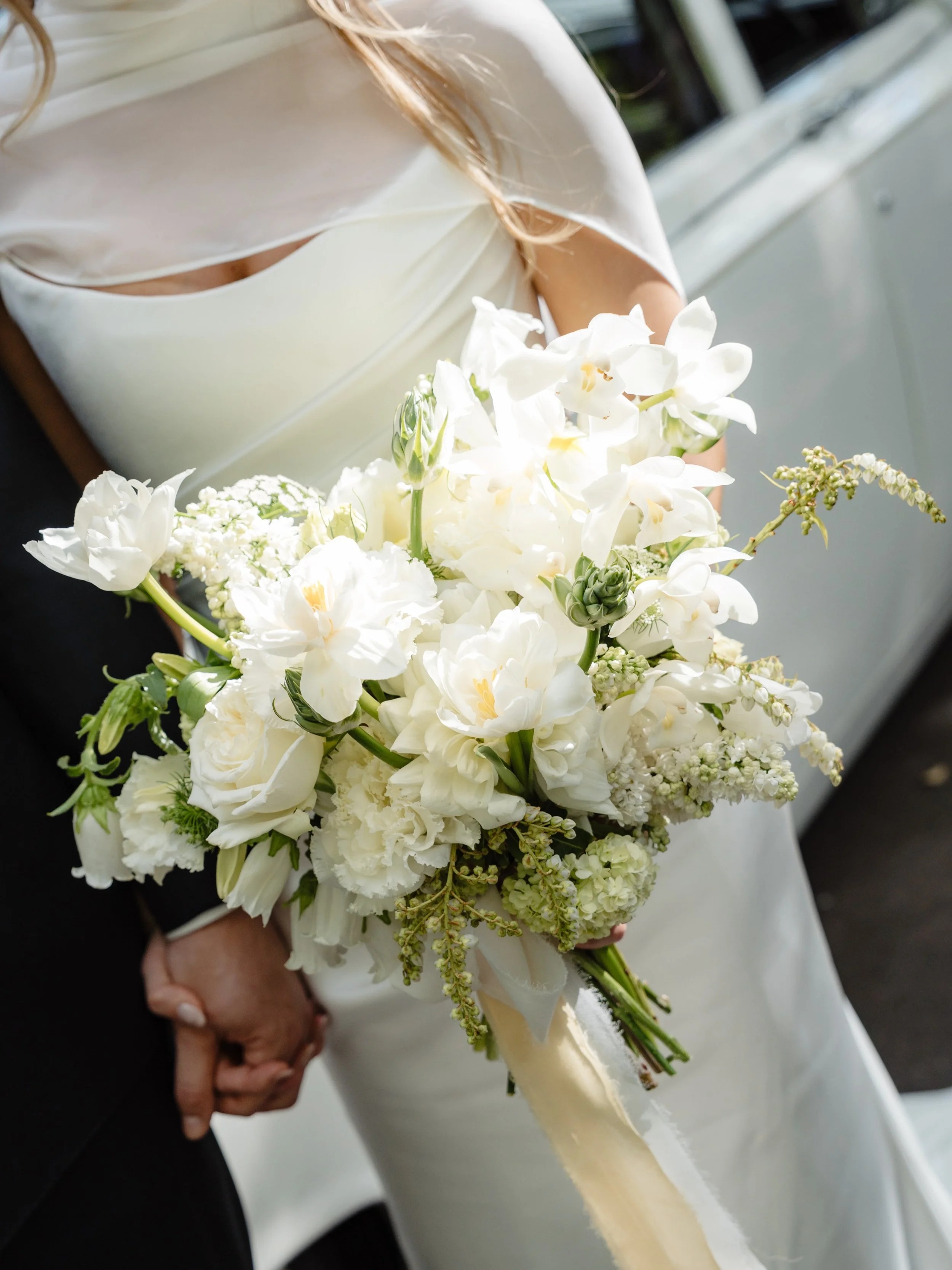 We couldn&rsquo;t resist posting more beautiful wedding images from the weekend 🌸

photos by - @kelseyrenaephotography