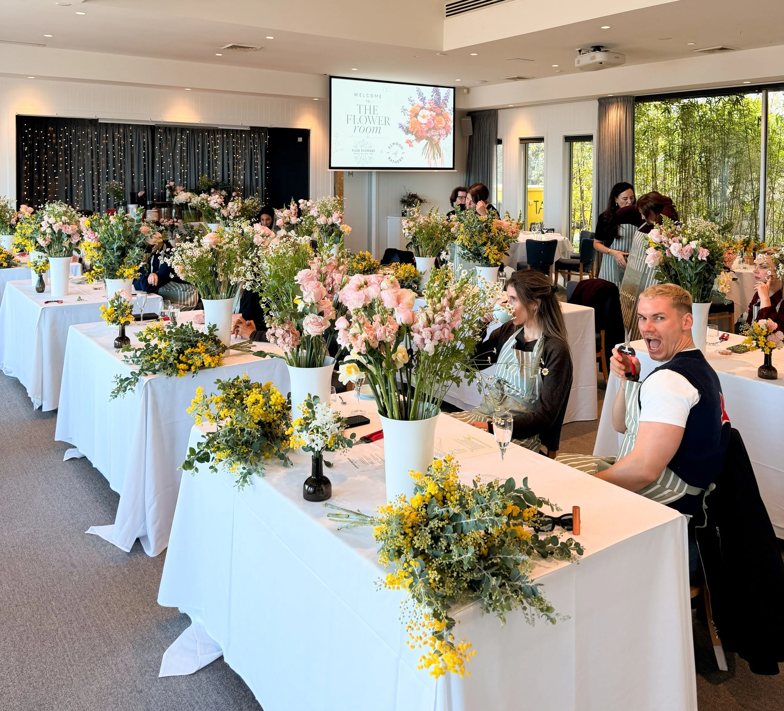 Melbourne flower workshop with fresh flowers
