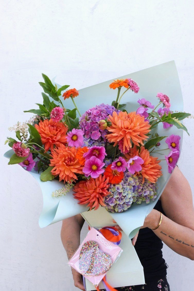 Vase_box_of_flowers_fresh_flowers_Brighton_Hospital_flowers_ideas