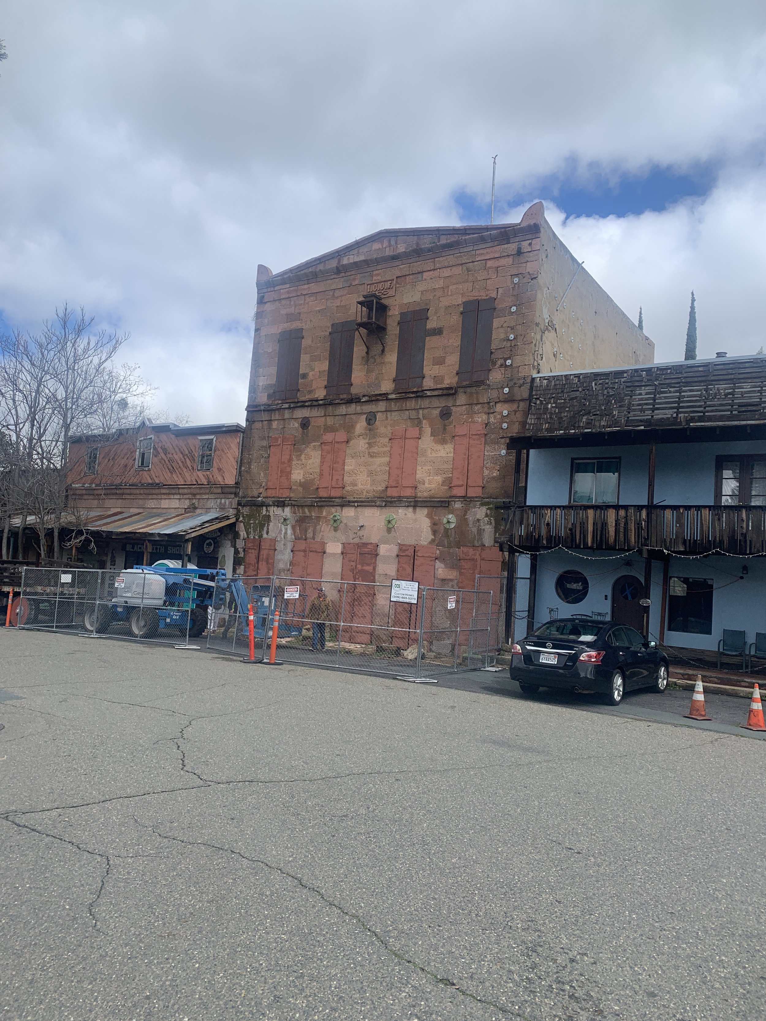 2023-03-30 IOOF done except for the side (1).JPG