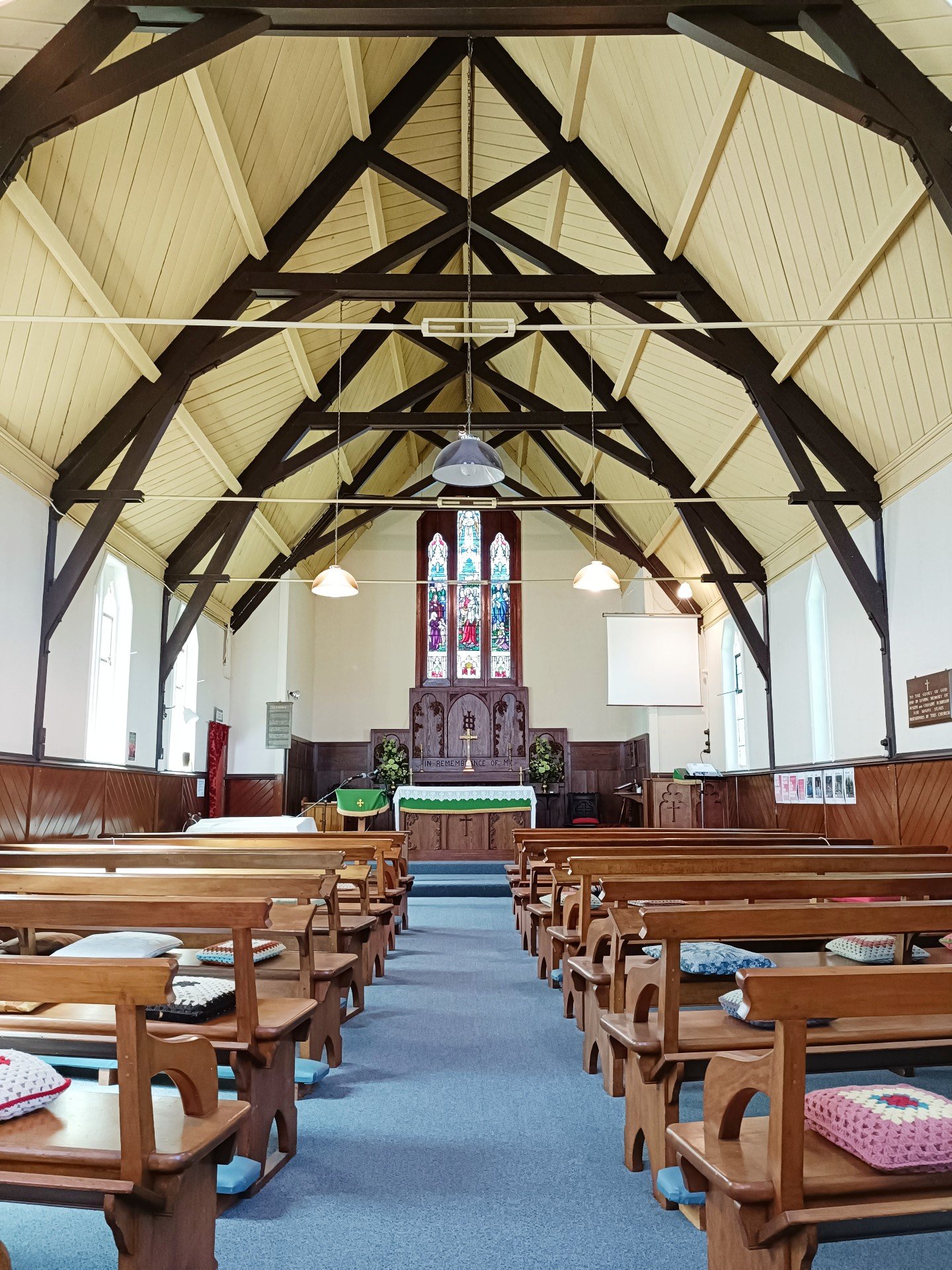 St Andrews Church interior