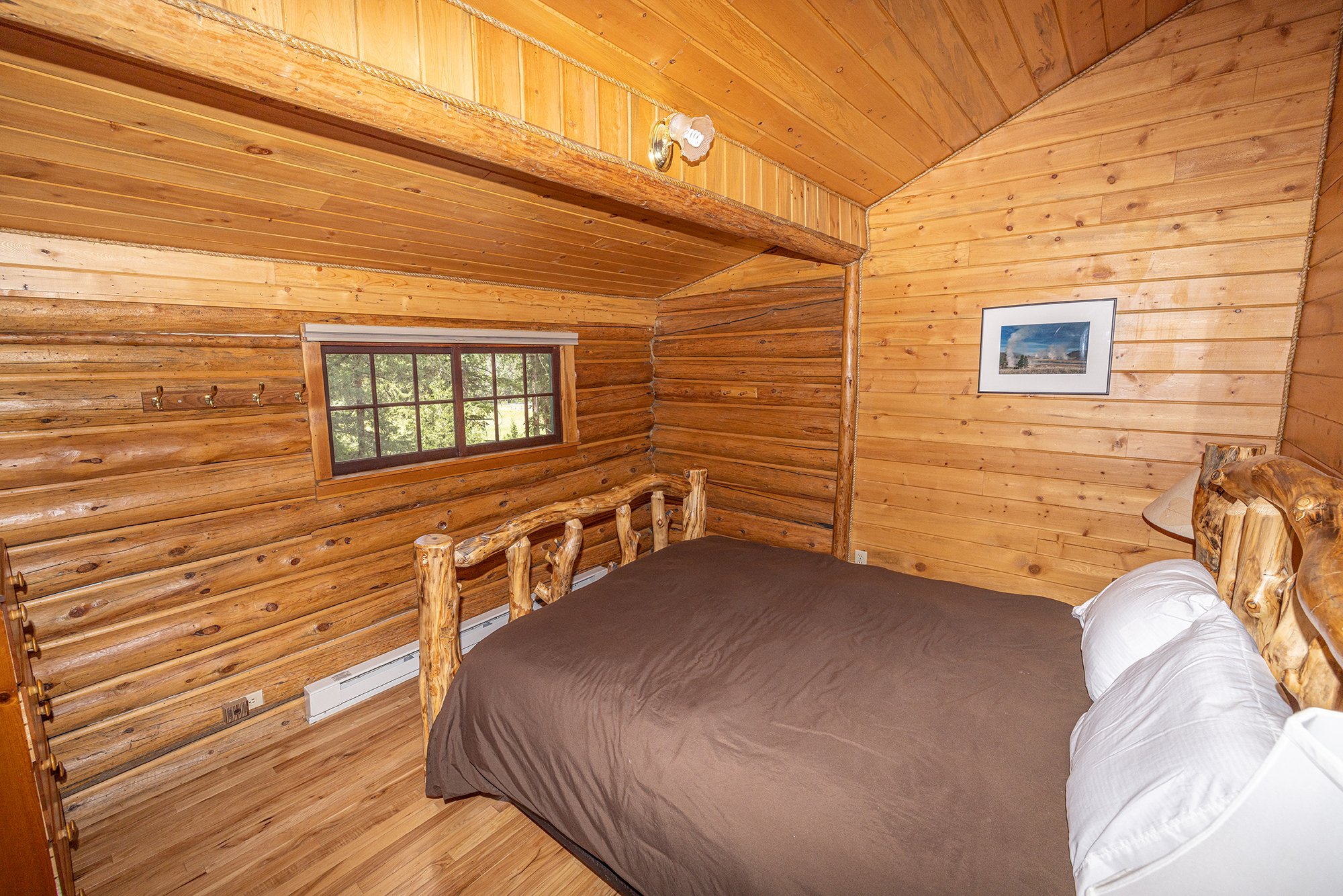 Ten Sleep Cabin UXU Ranch Inside view 6.jpg