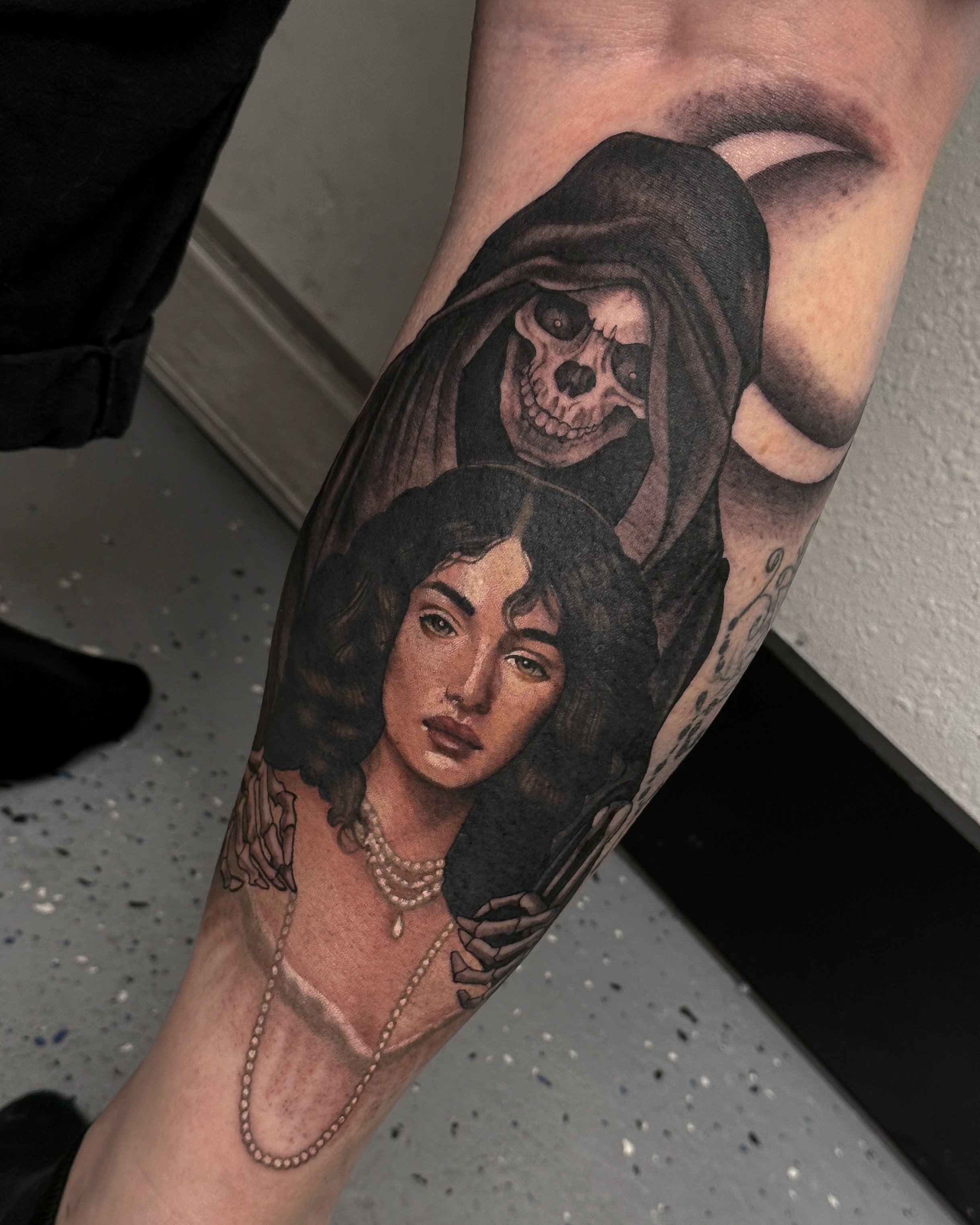 Tattoo artistry
Black and gray neotraditional
Art nouveau styles
American traditional
Fine line tattoos
Dotwork designs
Nature-inspired tattoos
Animal-themed tattoos
Mythological creatures
Portrait tattoos
Custom tattoo creations
Transformative self-