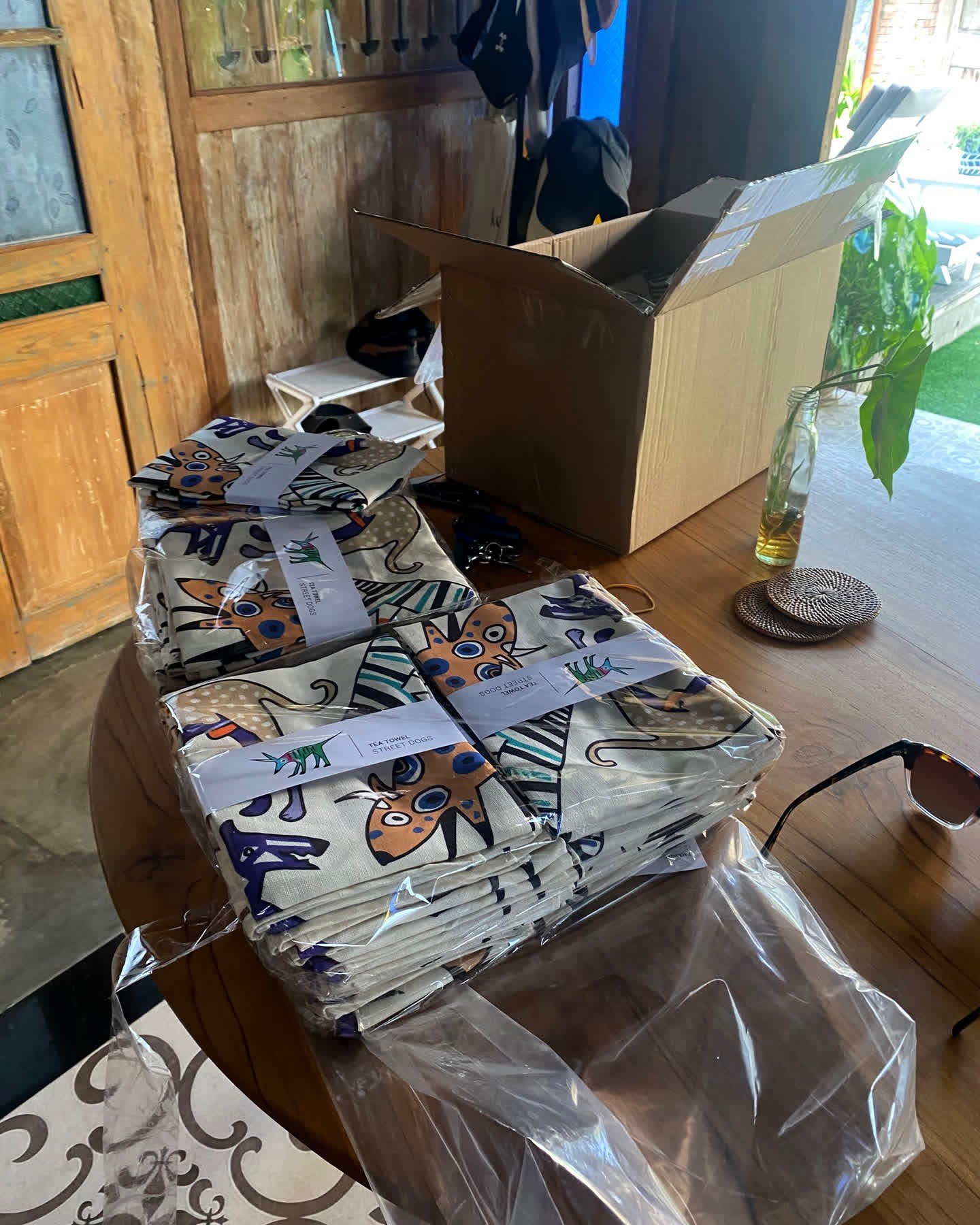 Our much-loved 100% linen artist-designed tea towels are here &mdash; featuring the playful Street Dogs, earthy Boabs, and colourful Fish designs.

They're fun, functional, and the perfect little piece of art for your kitchen (or a gorgeous gift to p