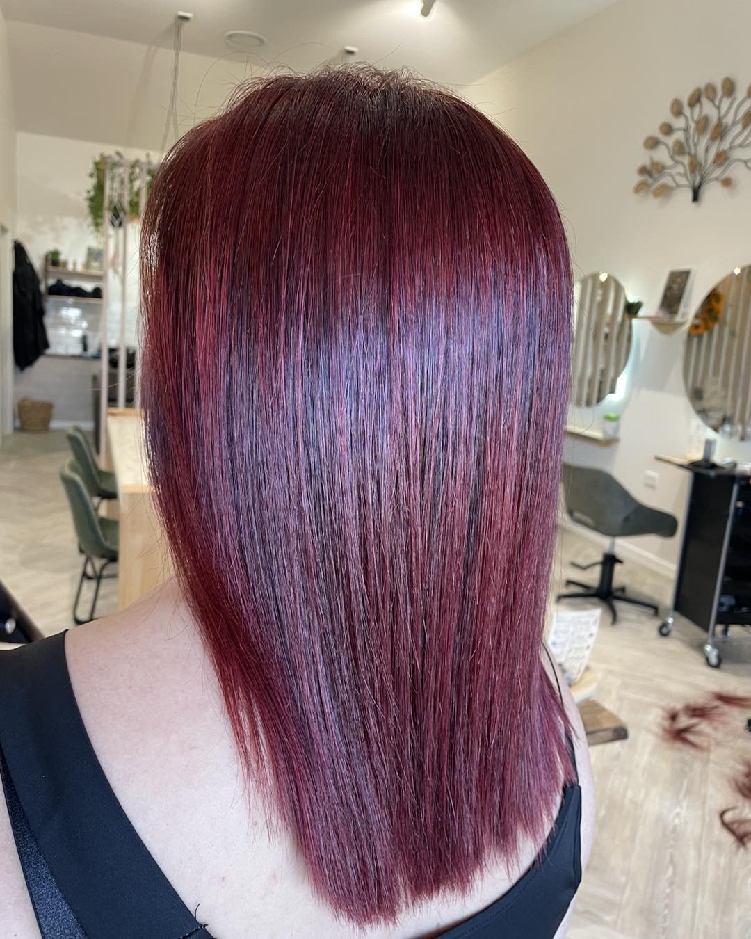When you&rsquo;re after a BIG change this is the colour to go! ✨✨ Colour created by Sarah ✨✨ Swpie ➡️➡️ for the before. 
#red #creative #mahogany #hair #purehaircare