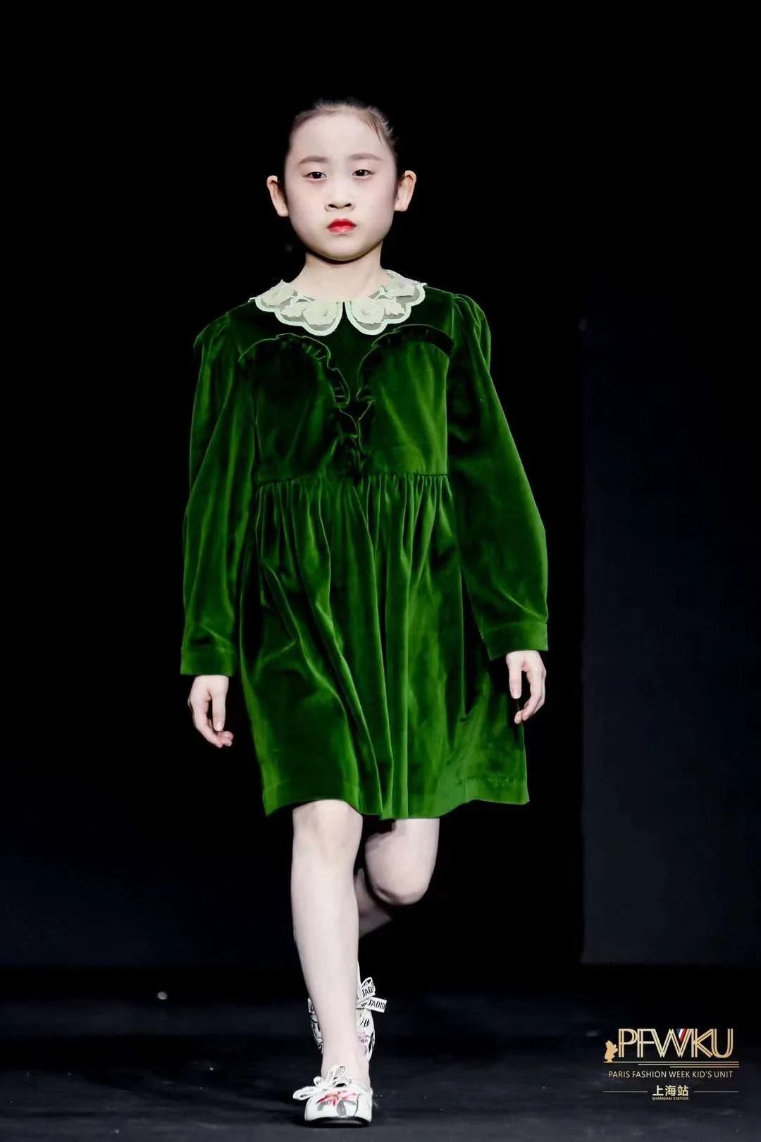 Vivian Hwang 2023-11-11 16.59.00.jpeg