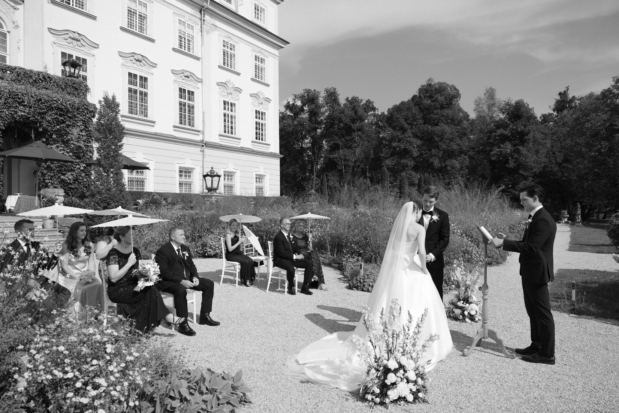 b-j-leopoldskron-destination-wedding-470.jpg