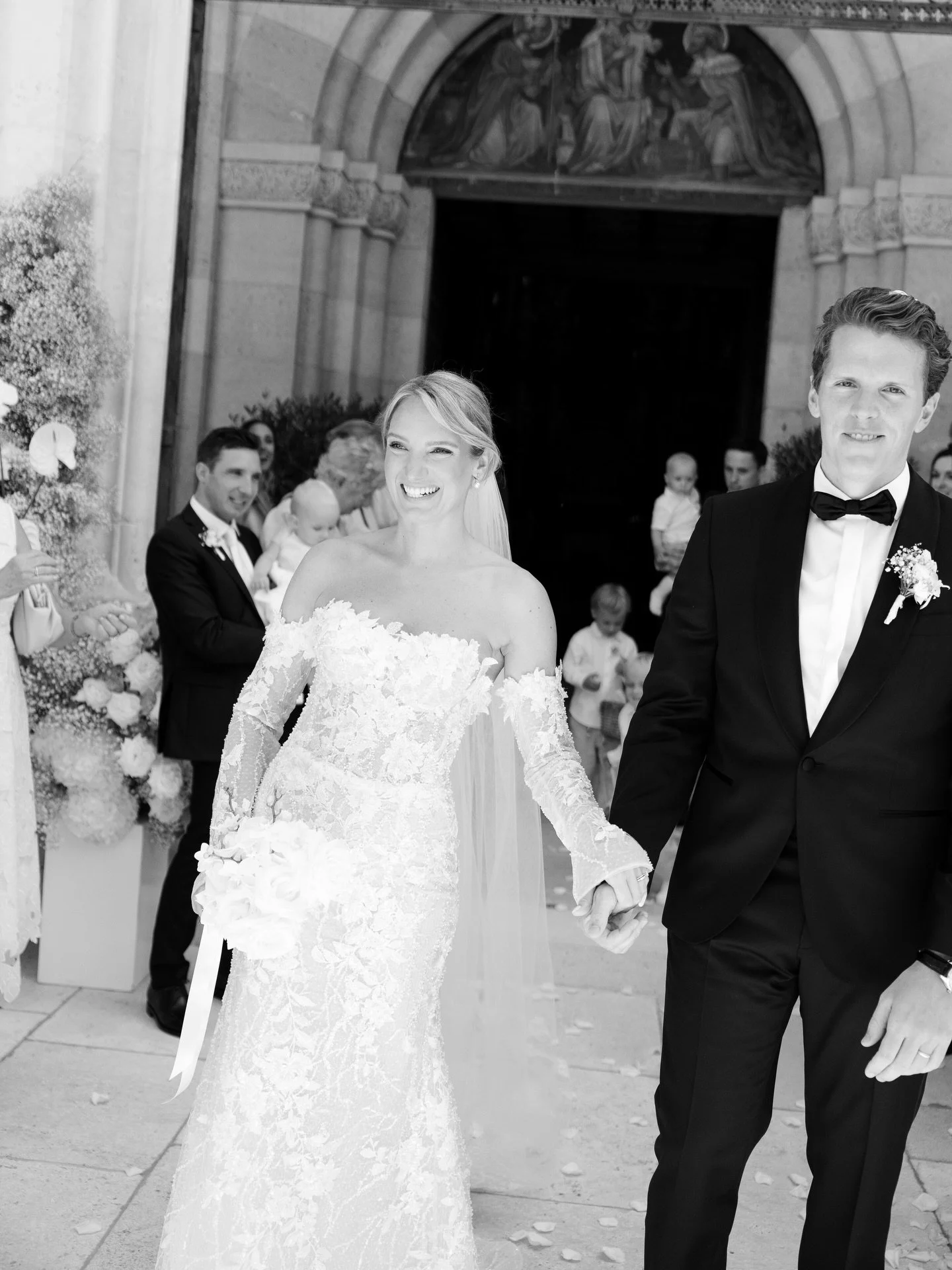 Above the rooftops of Vienna.
An intimate wedding at @weitsichtcobenzlvienna with perfect weather, honest moments and an atmosphere that made this day unforgettable.
Highlights from Pauline and Patrick&rsquo;s wedding day.

#weitsichtcobenzl #destina