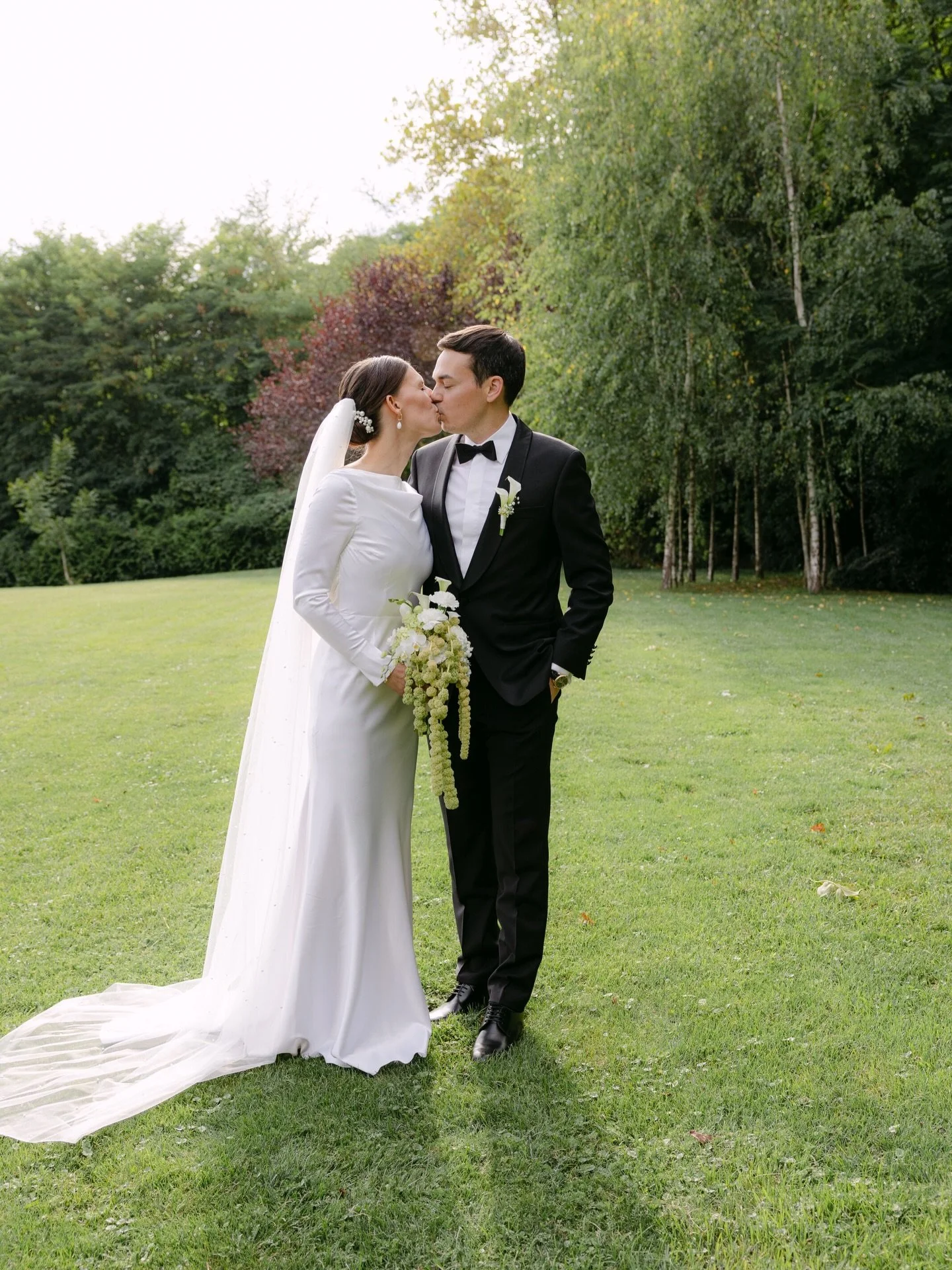 A beautiful day in Styria with Mari &amp; Lukas @aiolaimschloss 

#summerwedding #aiolaimschloss #melanienedelko