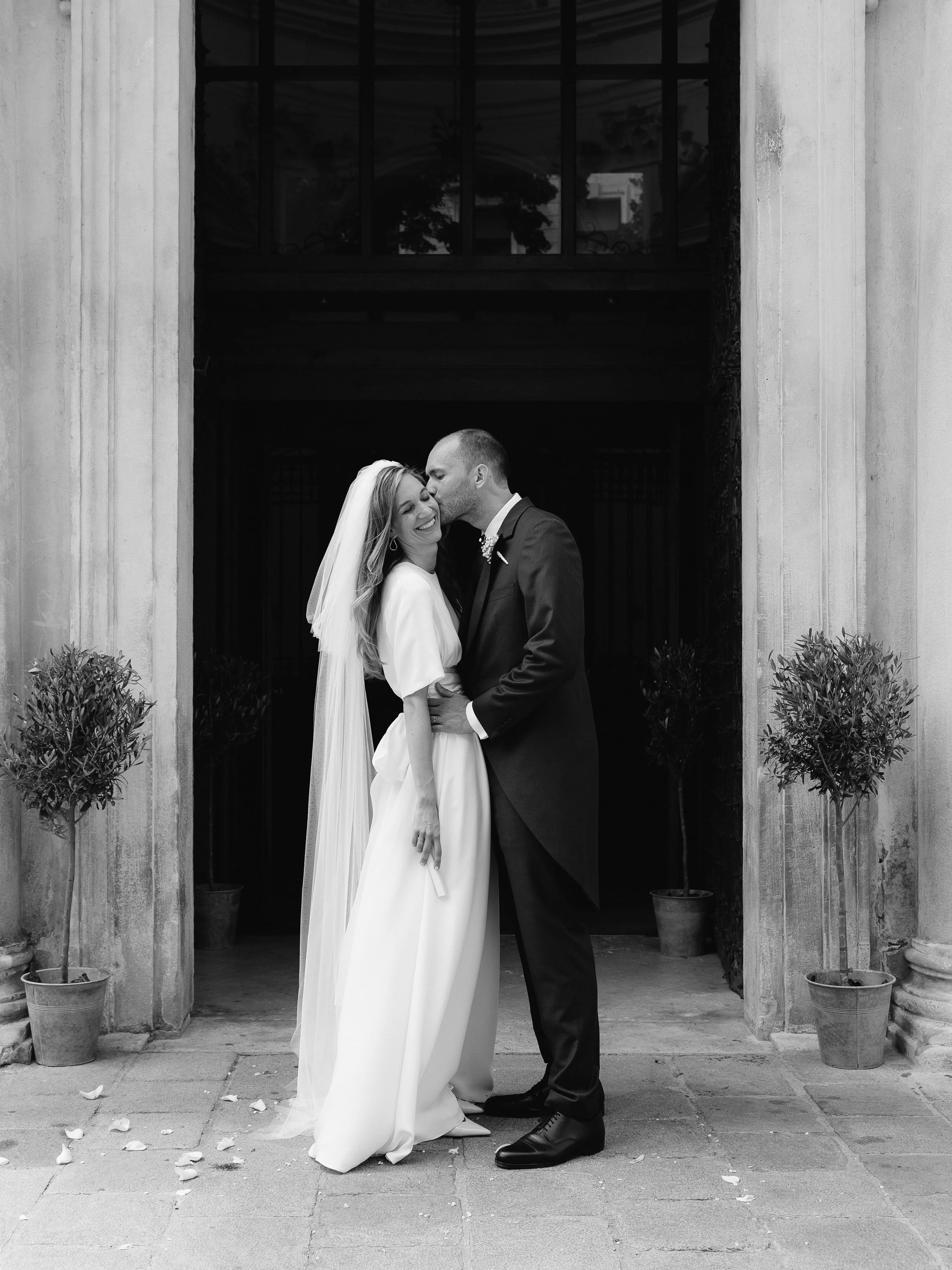 I just realized I&rsquo;ve never shared anything from Johanna and Julien&rsquo;s wedding and honestly, it&rsquo;s about time!

They celebrated their day with timeless elegance, beginning with a traditional church ceremony at the breathtaking Serviten