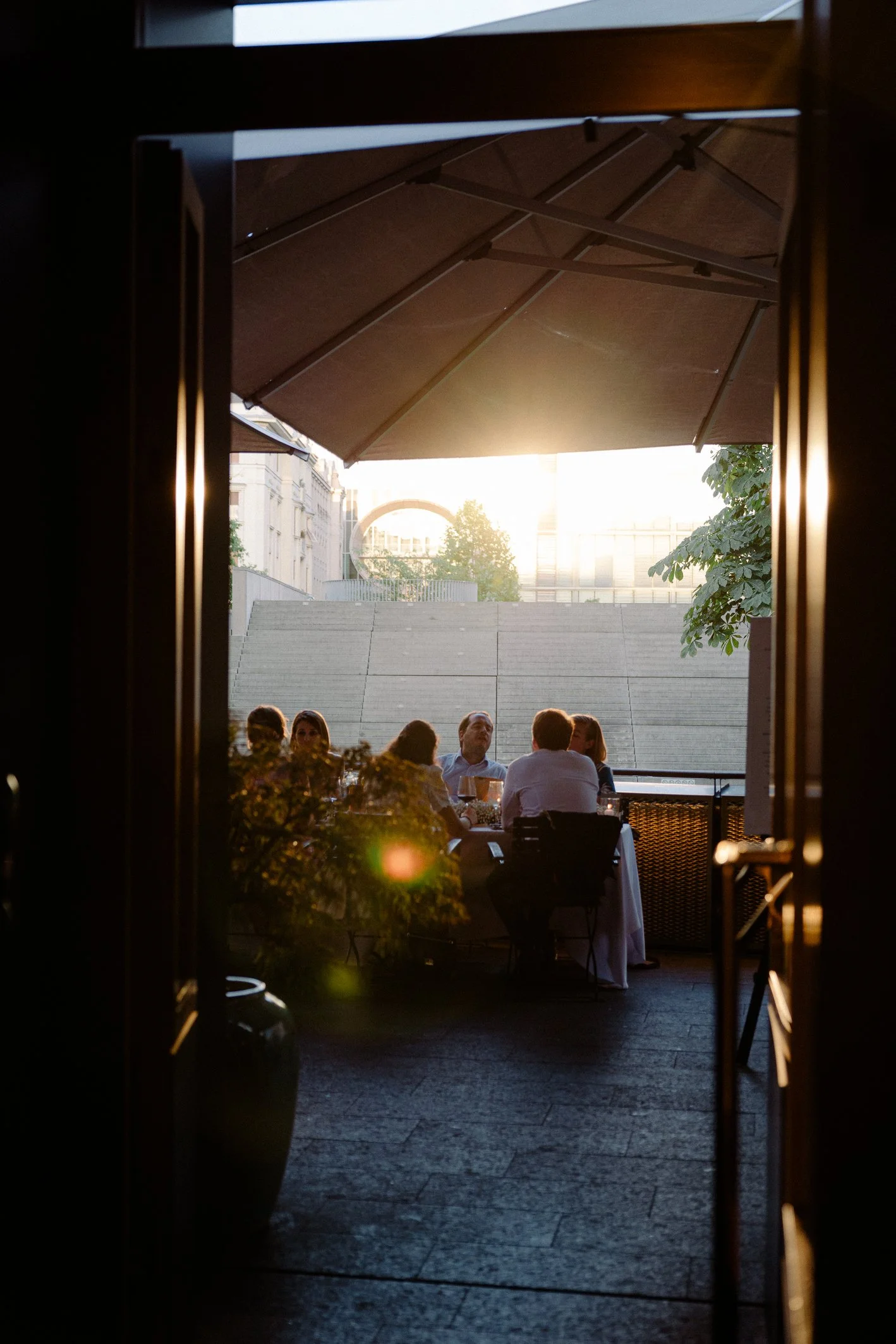 candlelit-wedding-dinner-vienna-salonplafond.jpg