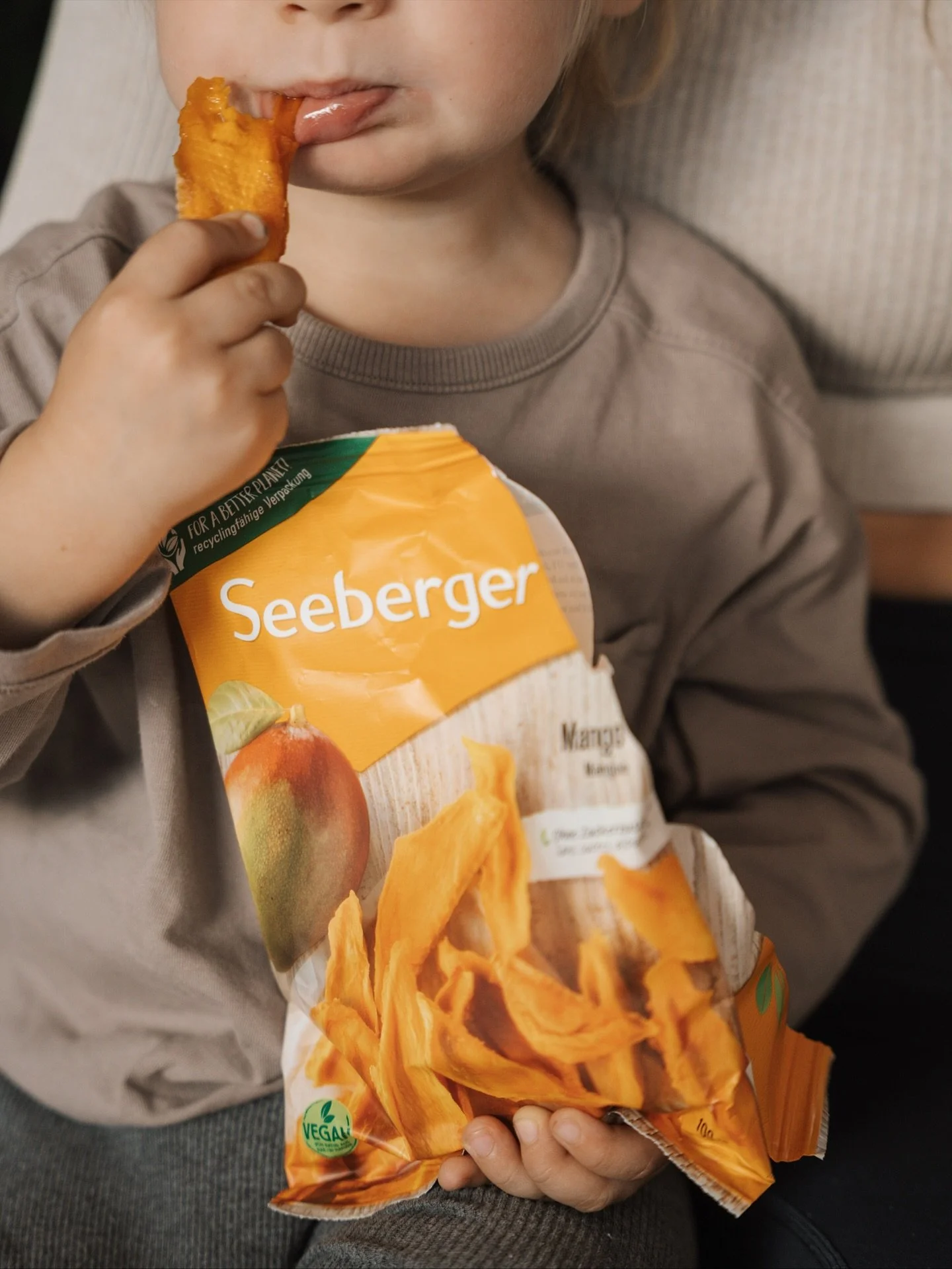 Quality time. 🥭 
Dieses Mal nicht solo, sondern mit kleinem Yogi 

Wir lieben es, euch an die sch&ouml;nsten Yoga Spots zu bringen. Und da wir Mamis sind, sind unsere Zwerge ganz oft mit dabei. Yoga meets Quality Time - f&uuml;r uns die sch&ouml;nst