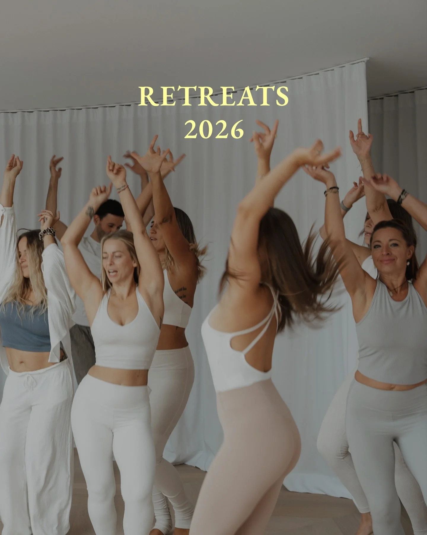 ✨ Dein R&uuml;ckzug beginnt dort, wo die Welt still wird.
Zwischen Morgenlicht und sanftem Atem,
zwischen dem Klang der Natur und dem Rhythmus deines Herzens,
wartet ein Ort, an dem du wieder bei dir ankommst. 

Hier darfst du loslassen.
Hier darfst 