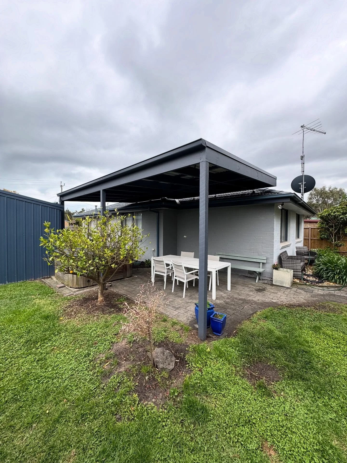 A fresh new pergola bringing function and style to this outdoor space. Perfect for entertaining year-round, rain or shine.