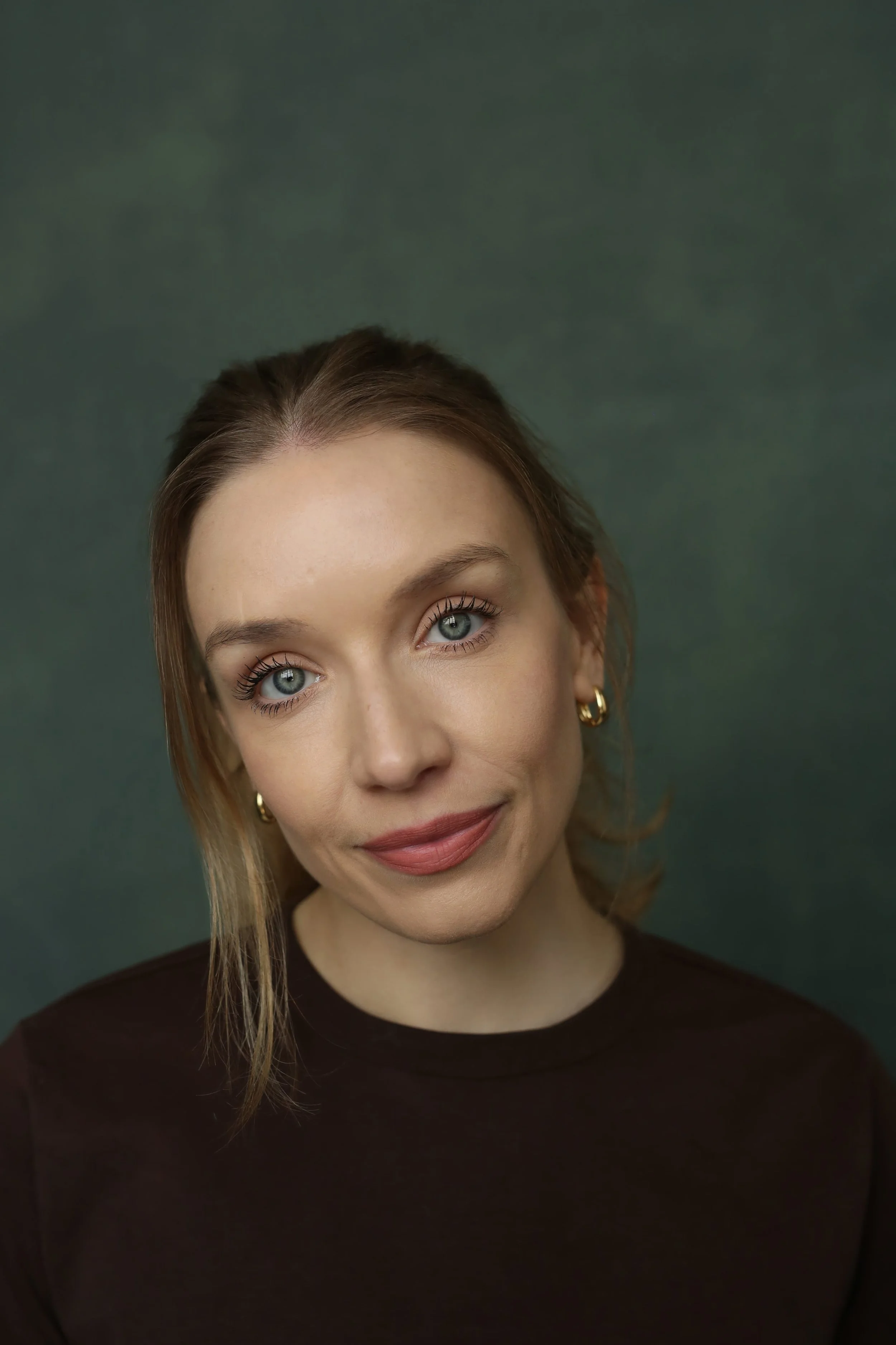 headshot new 5 (1).jpg
