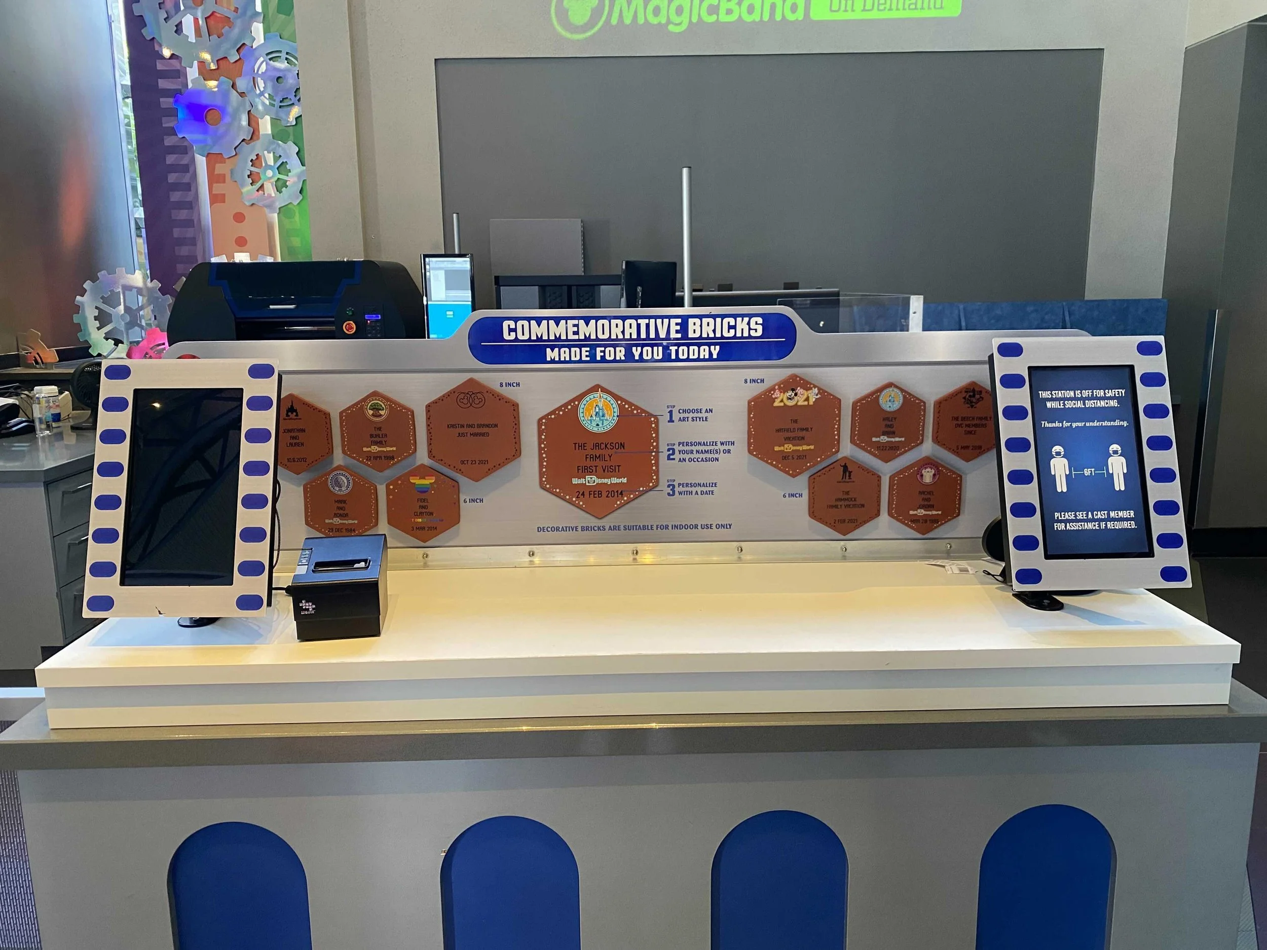 made-kiosk-bricks-10-5764225.jpg