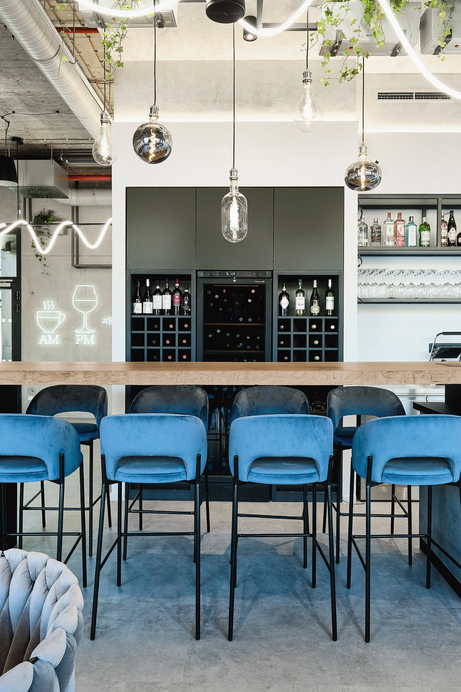 WALTROVKA / JAKA WOODWORK