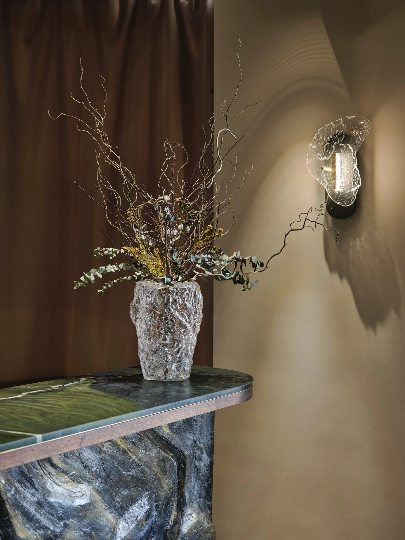 TARO / KIST DESIGN STUDIO