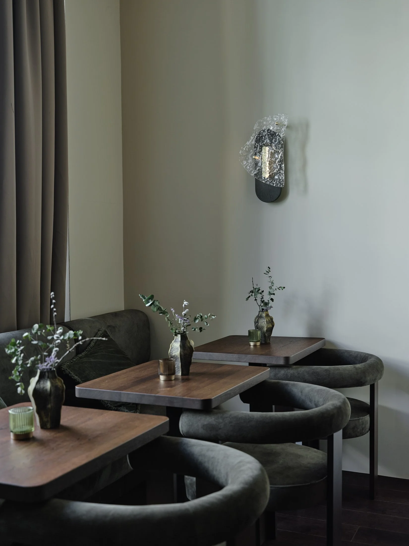 TARO / KIST DESIGN STUDIO