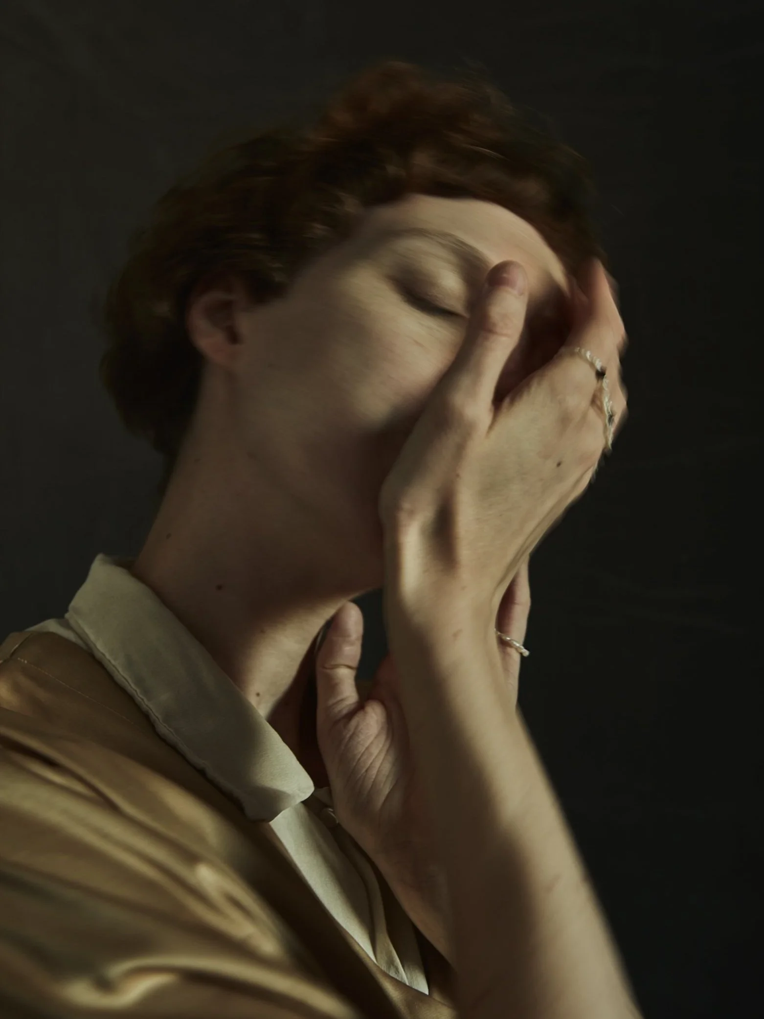 AŇA JAKŠ / UMĚLKYNĚ