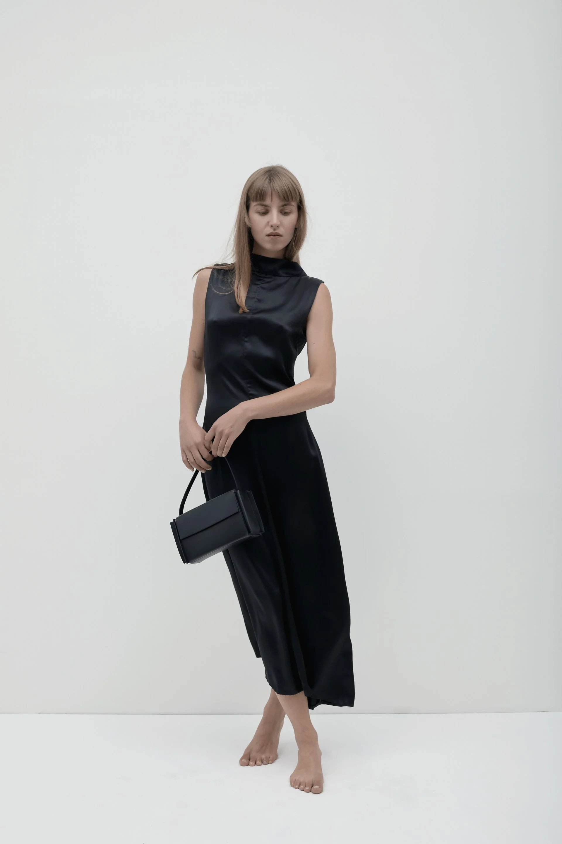 YRNCHE_LOOKBOOK_202002046 (1).jpg