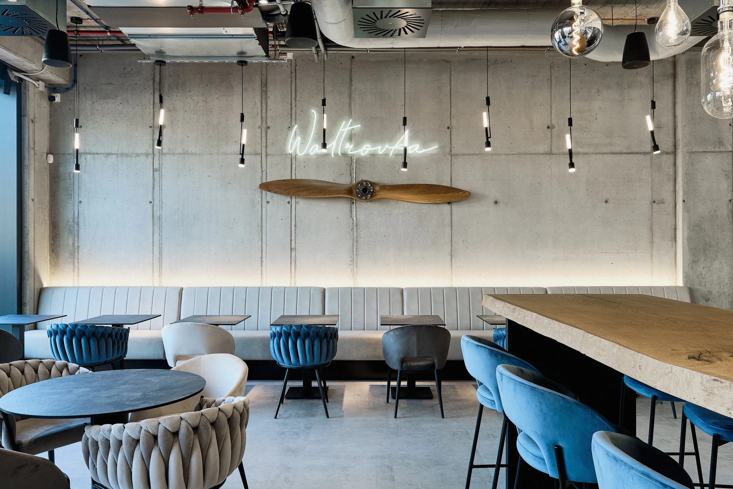 WALTROVKA / JAKA WOODWORK