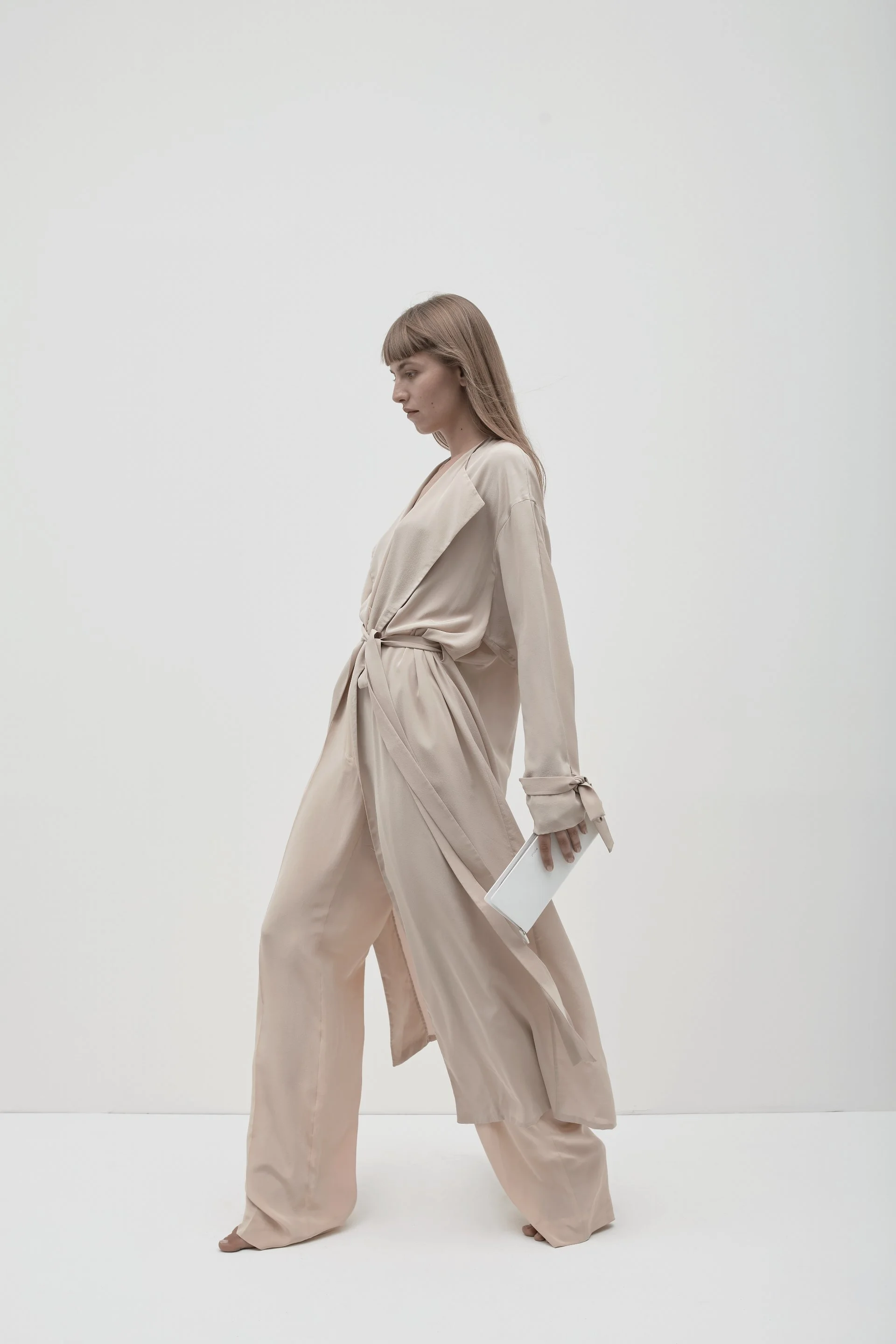YRNCHE_LOOKBOOK_202002092.jpg