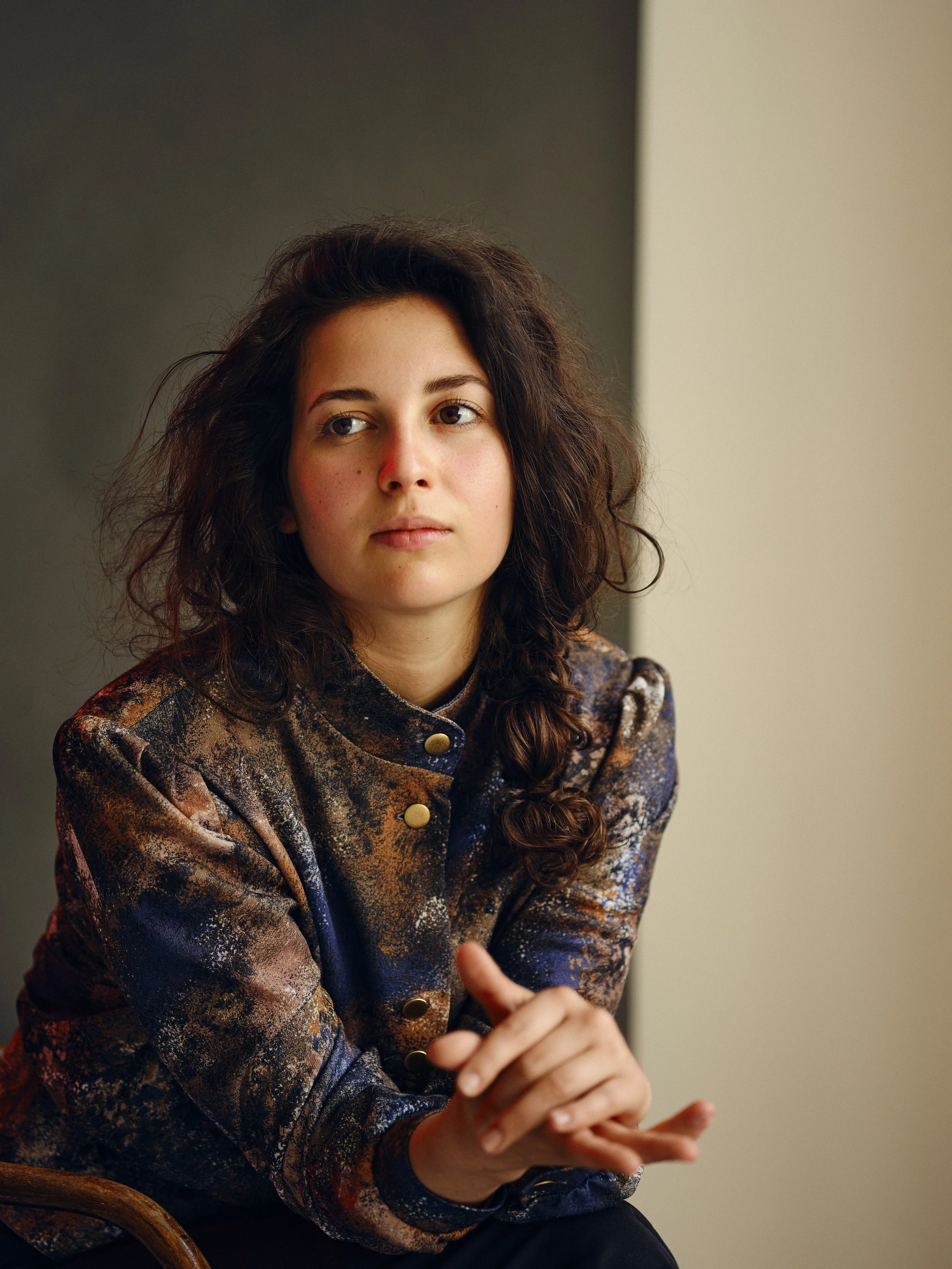 JOHANA KYELKOVÁ / HEREČKA