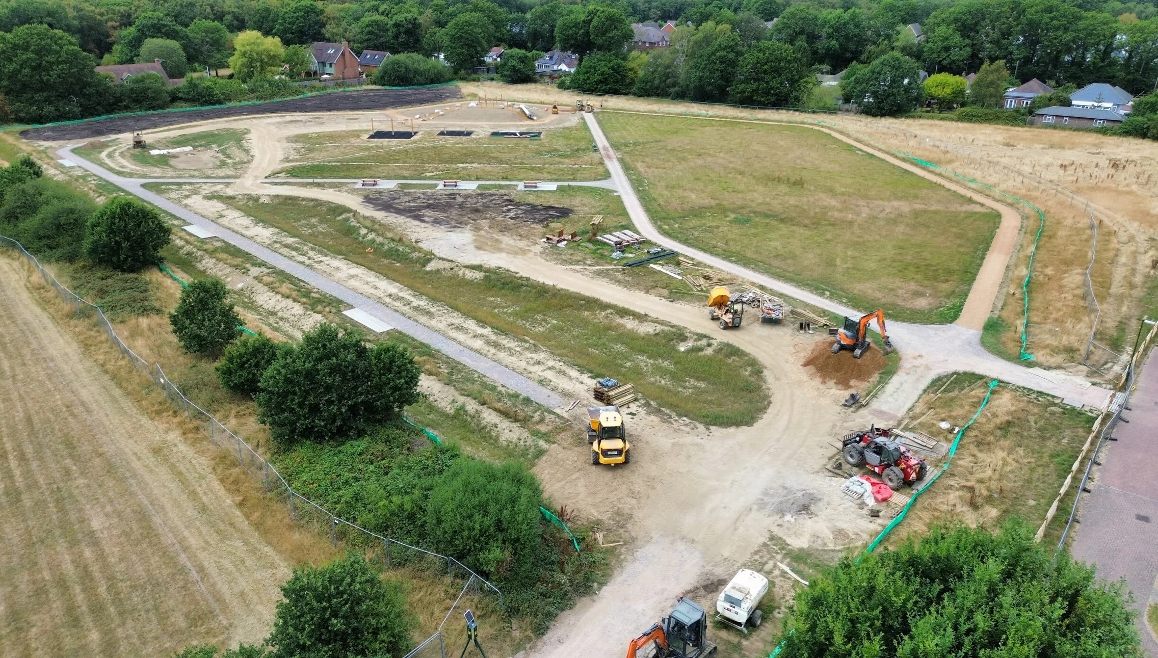 At Hemsley&rsquo;s Meadow &amp; Finches Field, water wasn&rsquo;t treated as a problem to hide&hellip; it became part of the design 🌿
 
And these latest drone images show the new landscape really beginning to take shape!
 
The existing field was oft