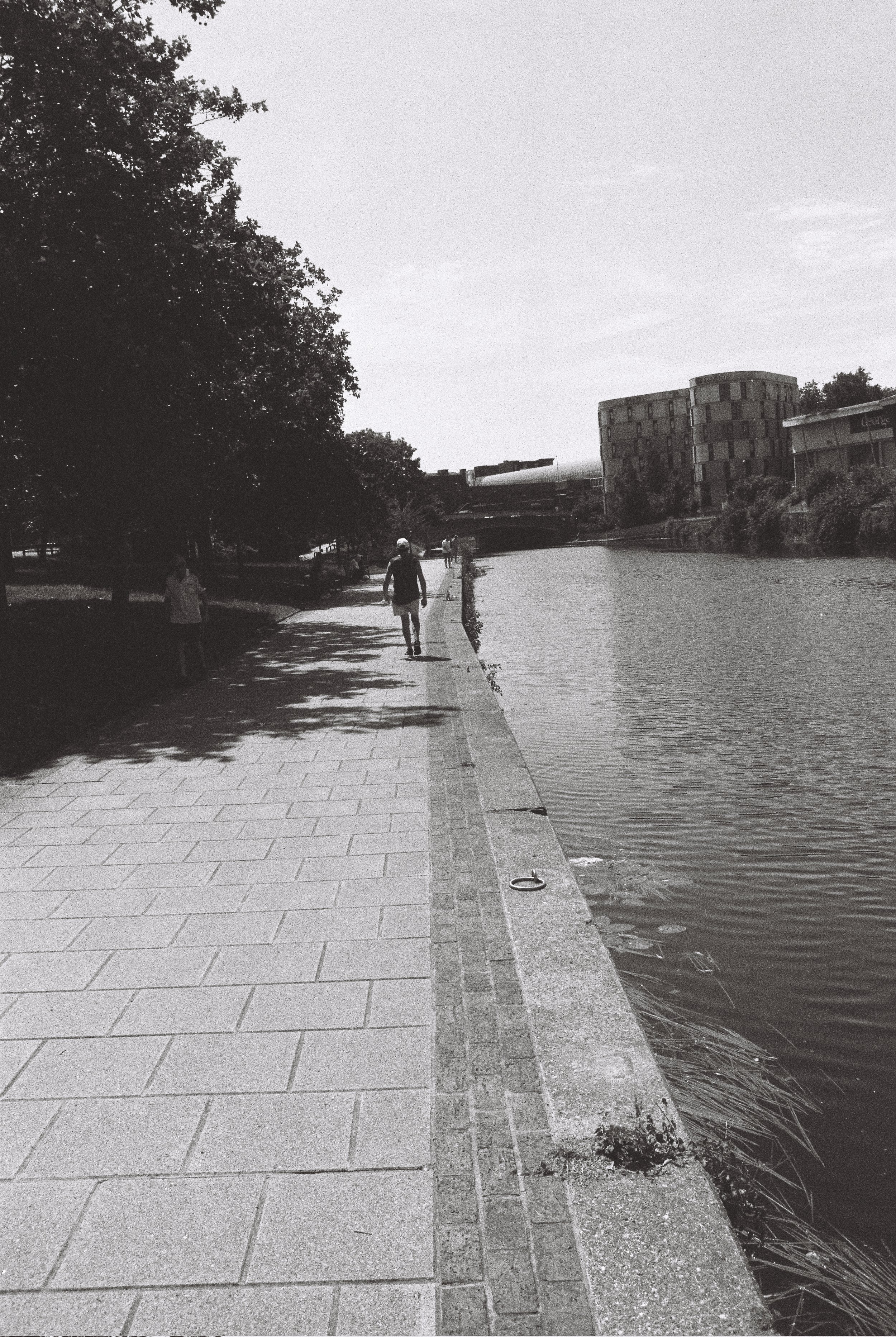 R1-00353-0026_027.jpg