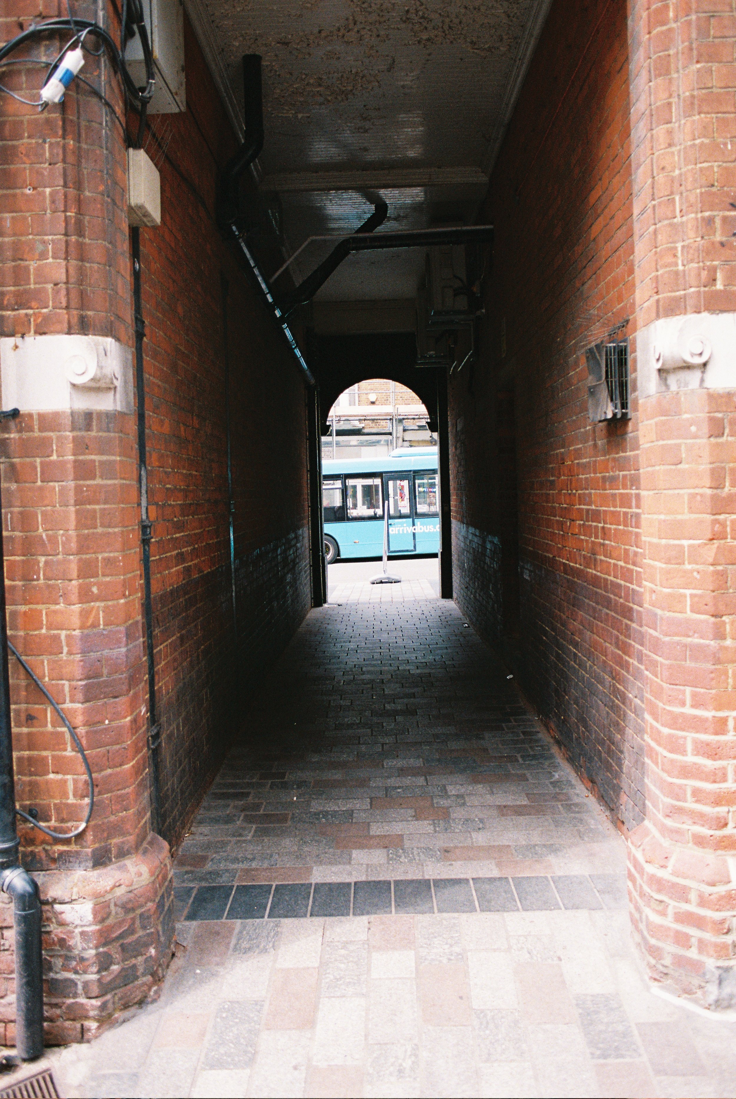 R1-06077-027A.jpg