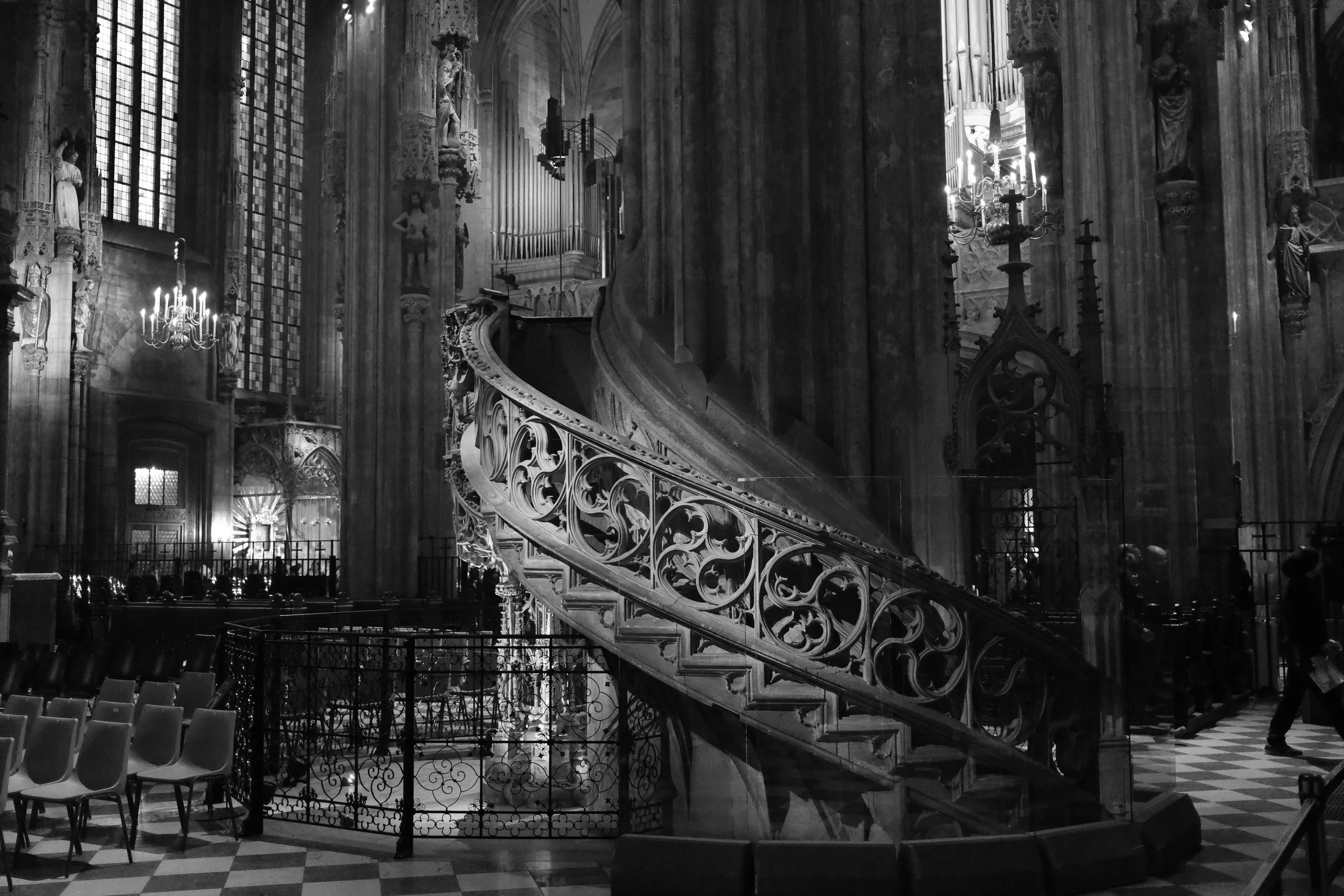 She hides her secrets, the spirals curl and mystery reveals.