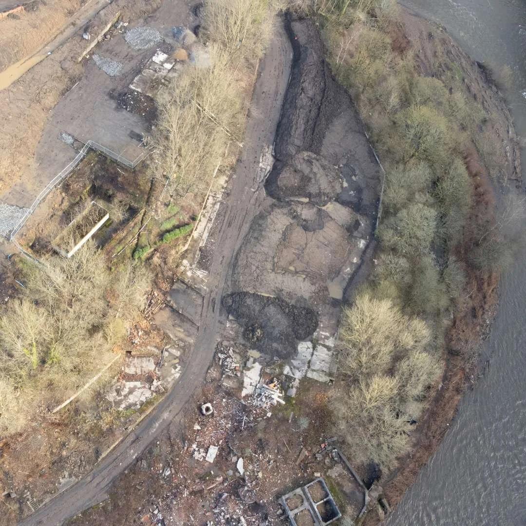 Take a look at our most recent birds-eye view shots of our site 🦅
As you can see from the vast size, we are taking on a huge task at our Creams Mill and Hall Lane development... and this is only a fraction of the full site! 
However, we beleieve i