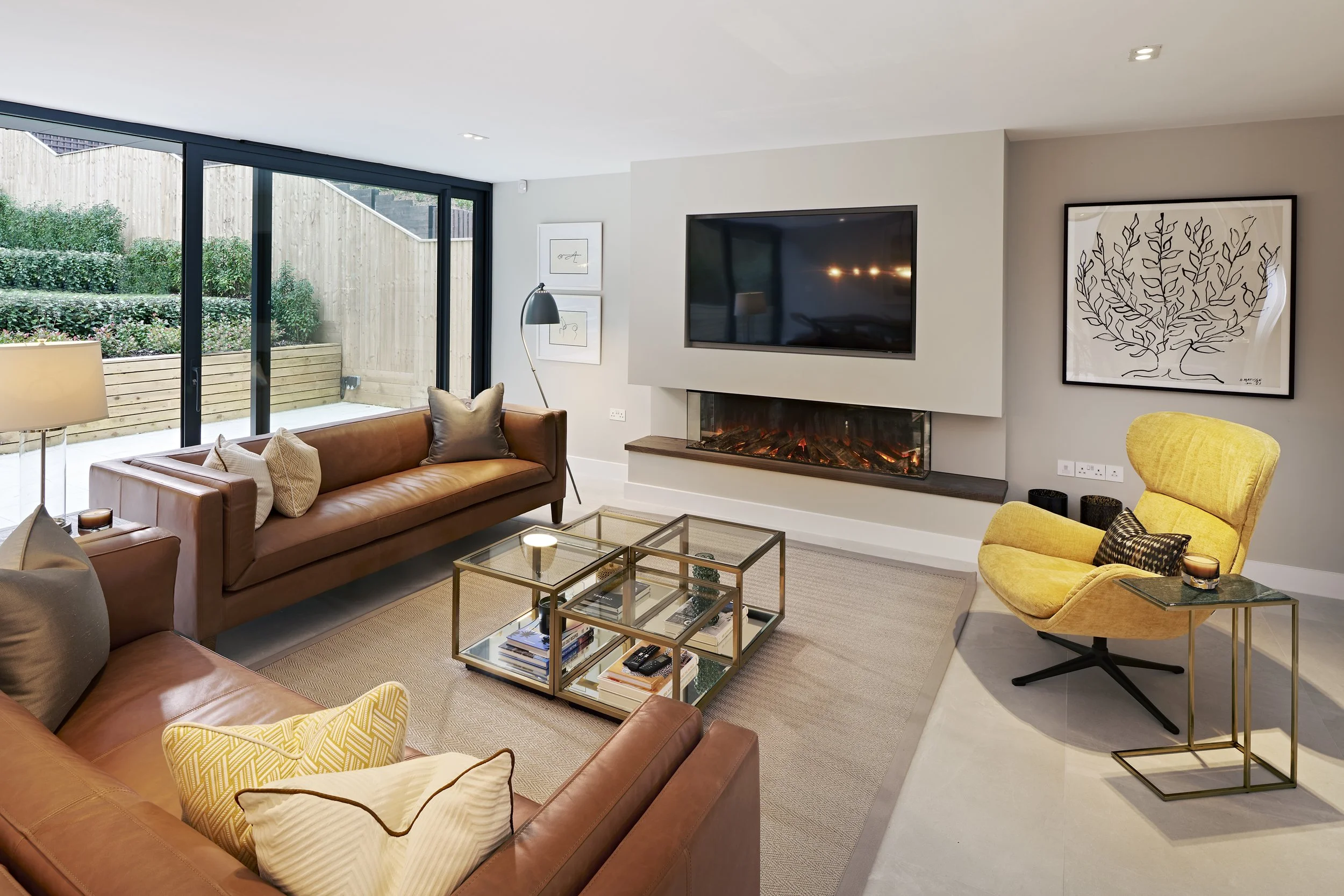 Kings Avenue - 008.jpg