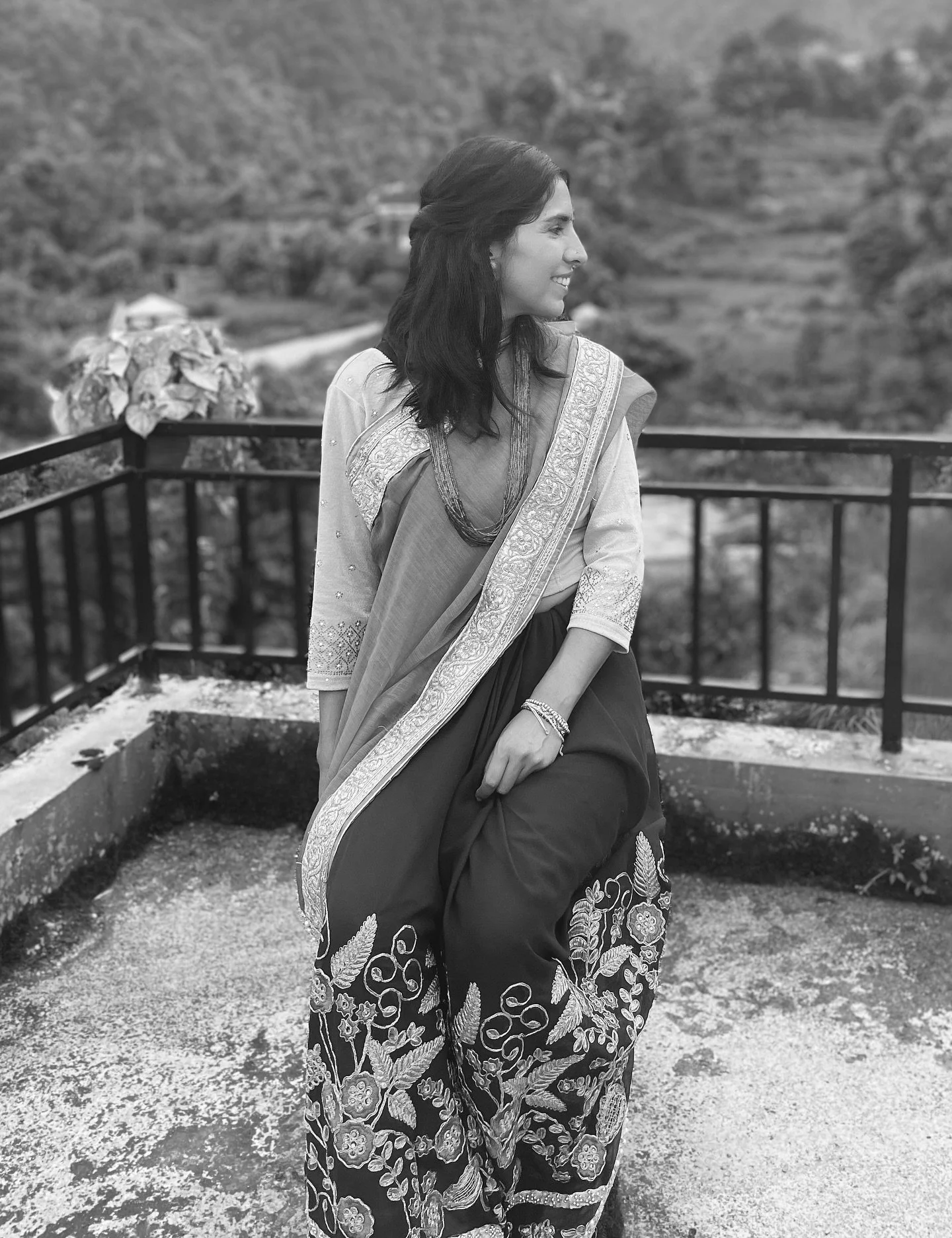 Espa&ntilde;ol abajo | There is something in every experience that requires no time. It needs no integration and no mental processing. It awakens directly the reason your soul drew you to that moment.

Nepal made me bow again to the energy within me,
