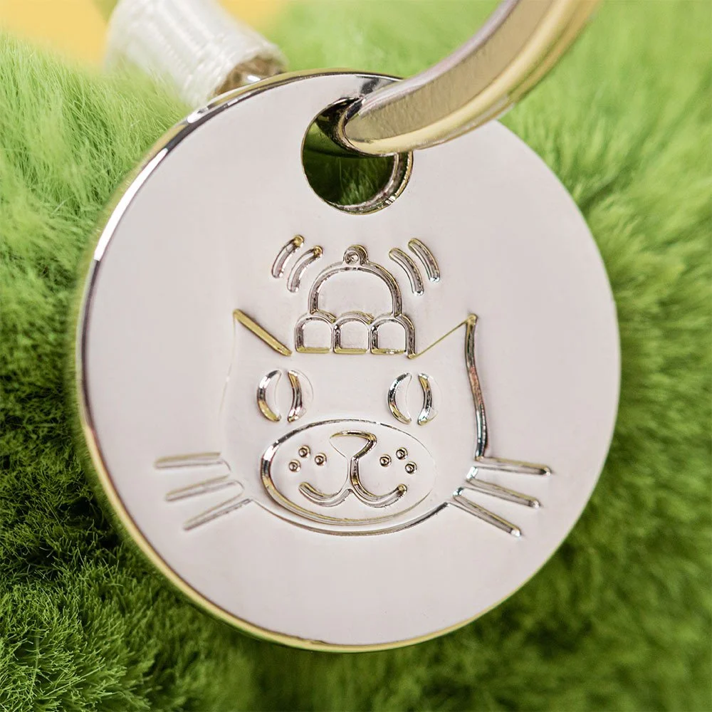 Amuseables Siofra Shamrock Bag Charm by Jellycat, Detail View.