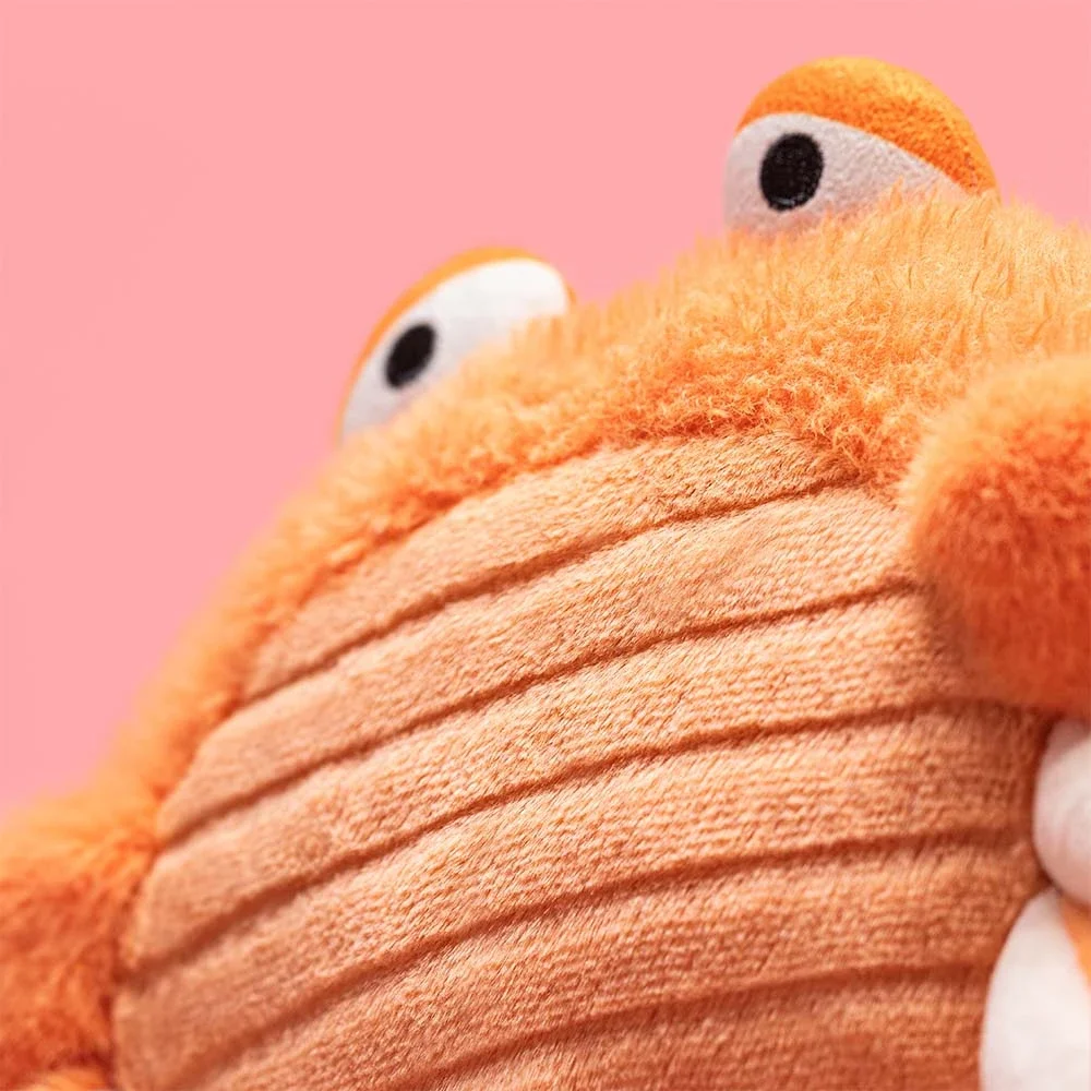 Pinchsnap Crab by Jellycat, Detail View.