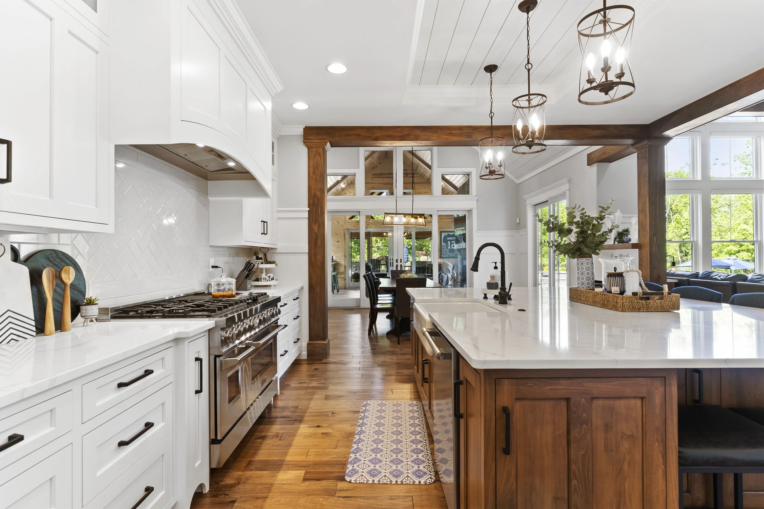 kitchen galley (1).jpg