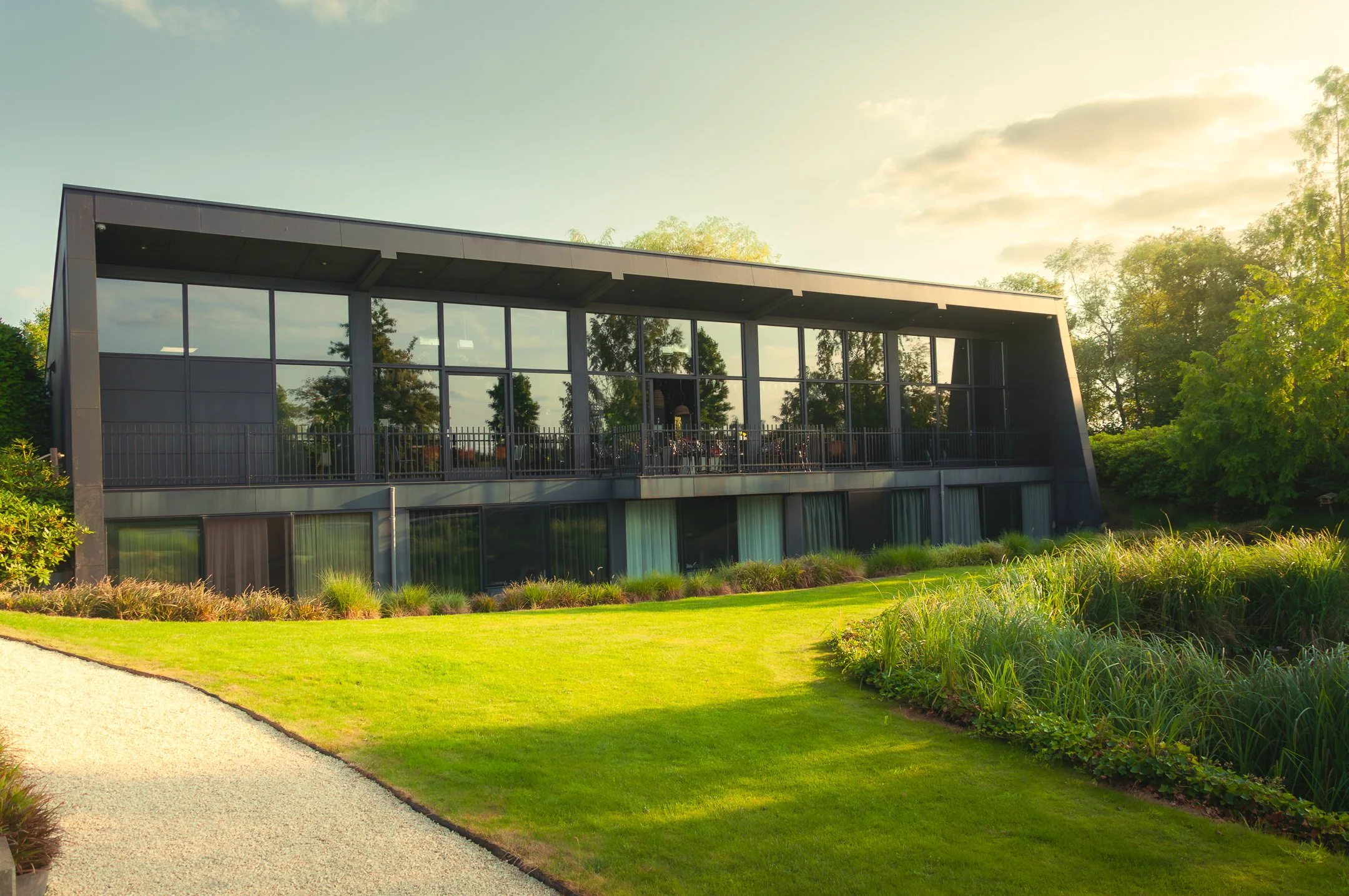 La Marquise Insta-1.JPG