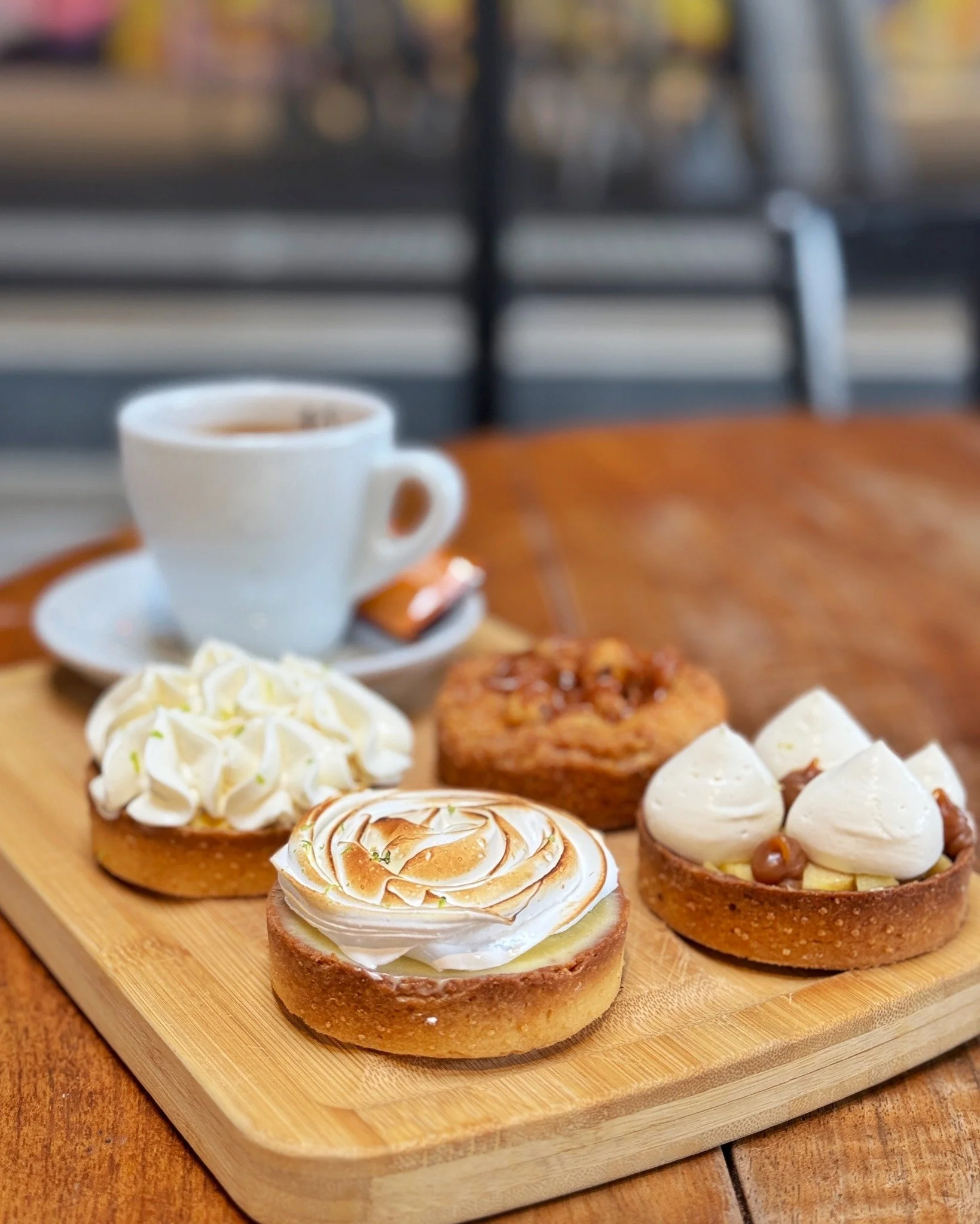 𝐍𝐎𝐔𝐕𝐄𝐀𝐔𝐓𝐄 𝐩𝐨𝐮𝐫 𝐥𝐞𝐬 𝐛𝐞𝐜𝐬 𝐬𝐮𝐜𝐫&eacute;𝐬 𝐞𝐭 𝐠𝐨𝐮𝐫𝐦𝐚𝐧𝐝𝐬 !
Julie Dias P&acirc;tisserie, c&rsquo;est une p&acirc;tisserie artisanale bas&eacute;e &agrave; Saint-Brieuc, qui propose des douceurs maison, gourmandes et de sa