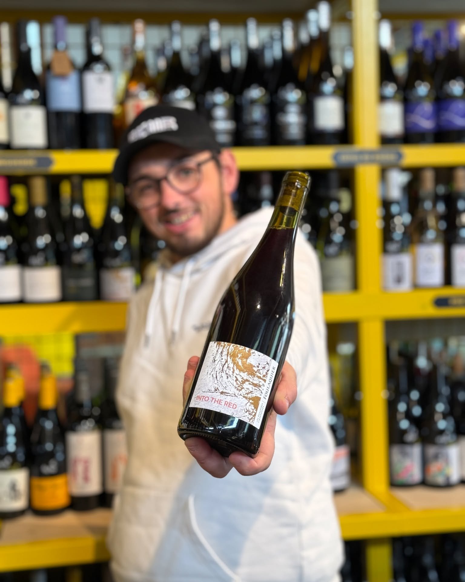 𝐂𝐨𝐮𝐩 𝐝𝐞 💛 de Goulwen
In to the Red - Domaine Foulaquier
Si vous pensez encore que les rouges du Sud sont forc&eacute;ment lourds et costauds pour l'&eacute;t&eacute;... pr&eacute;parez-vous &agrave; une sacr&eacute;e claque avec ce vin qui est