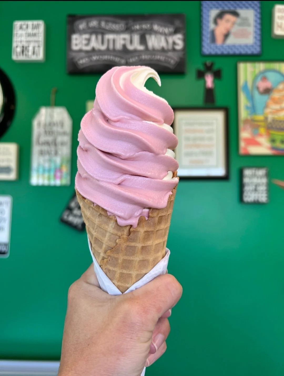 Strawberry sherbet ice cream